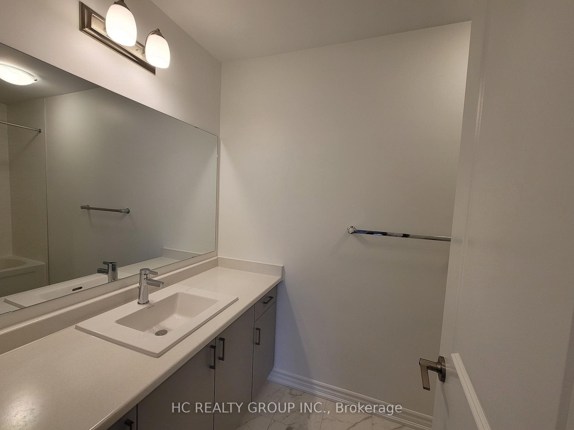 20 Bridgeland Drive photo 21
