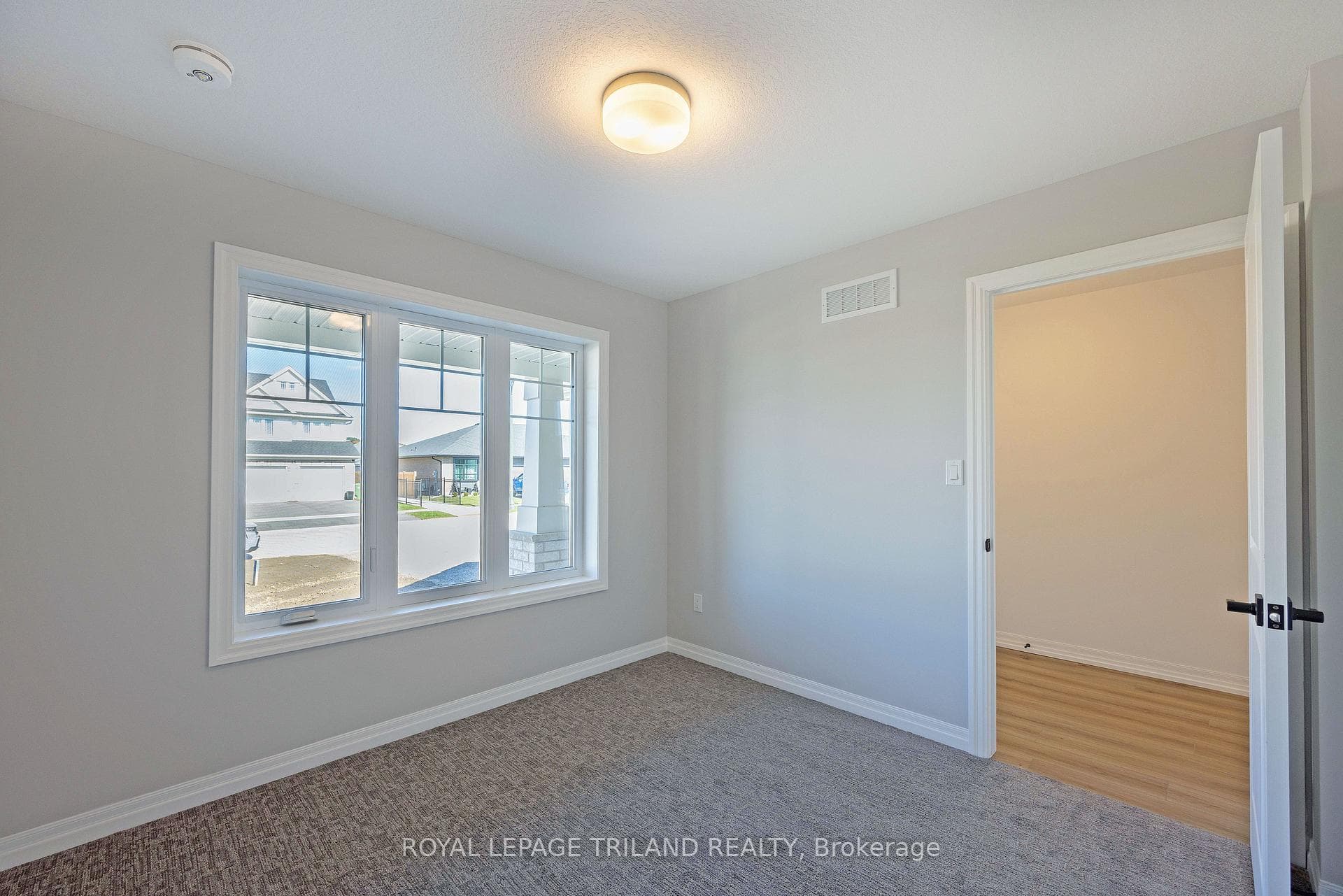 30 SILVERLEAF Path photo 5