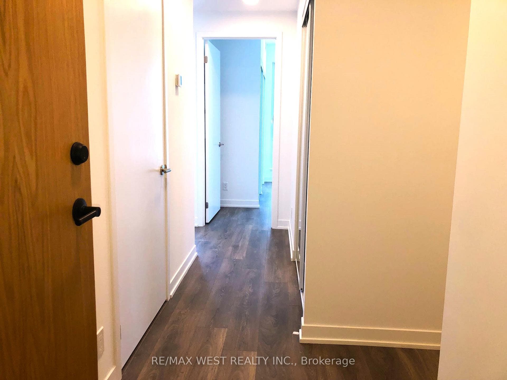 7950 Bathurst Street Unit 1214 photo 3