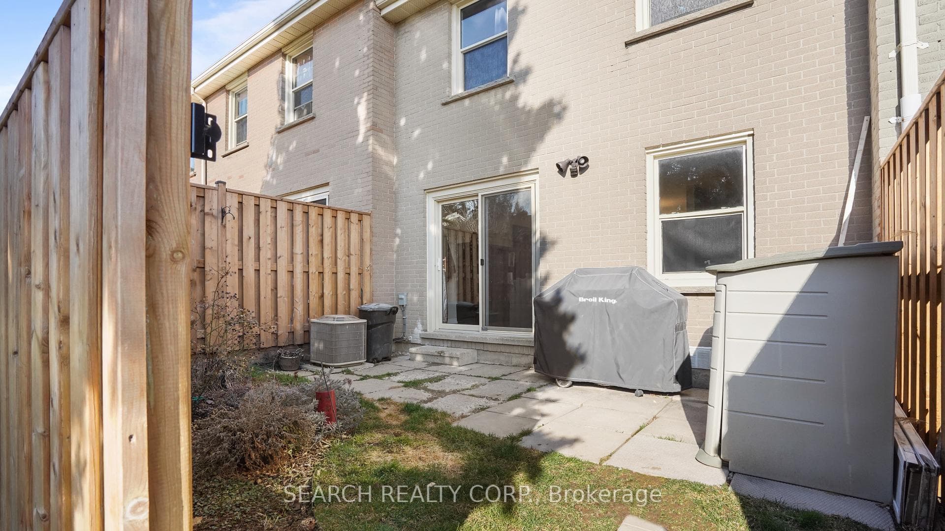 39 Queenston Drive photo 37