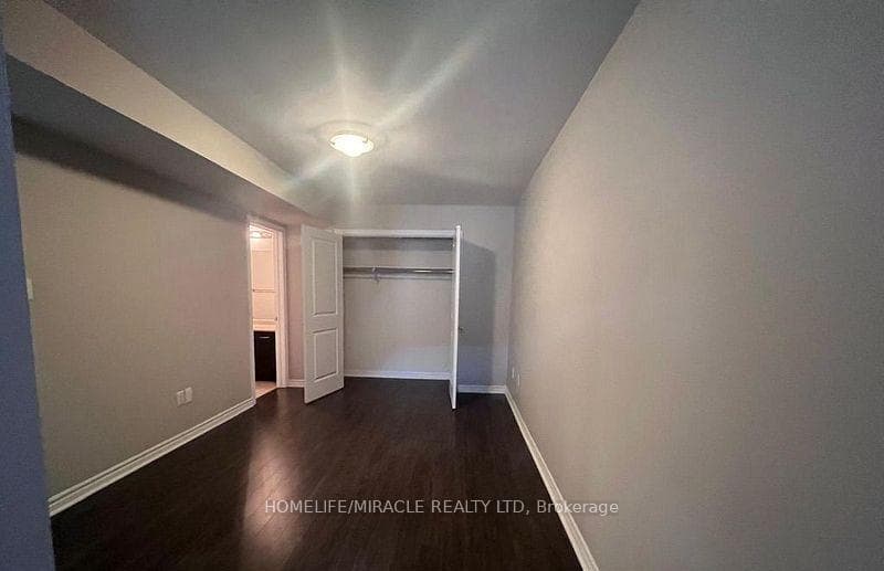 103 Frederick Wilson Avenue photo 8