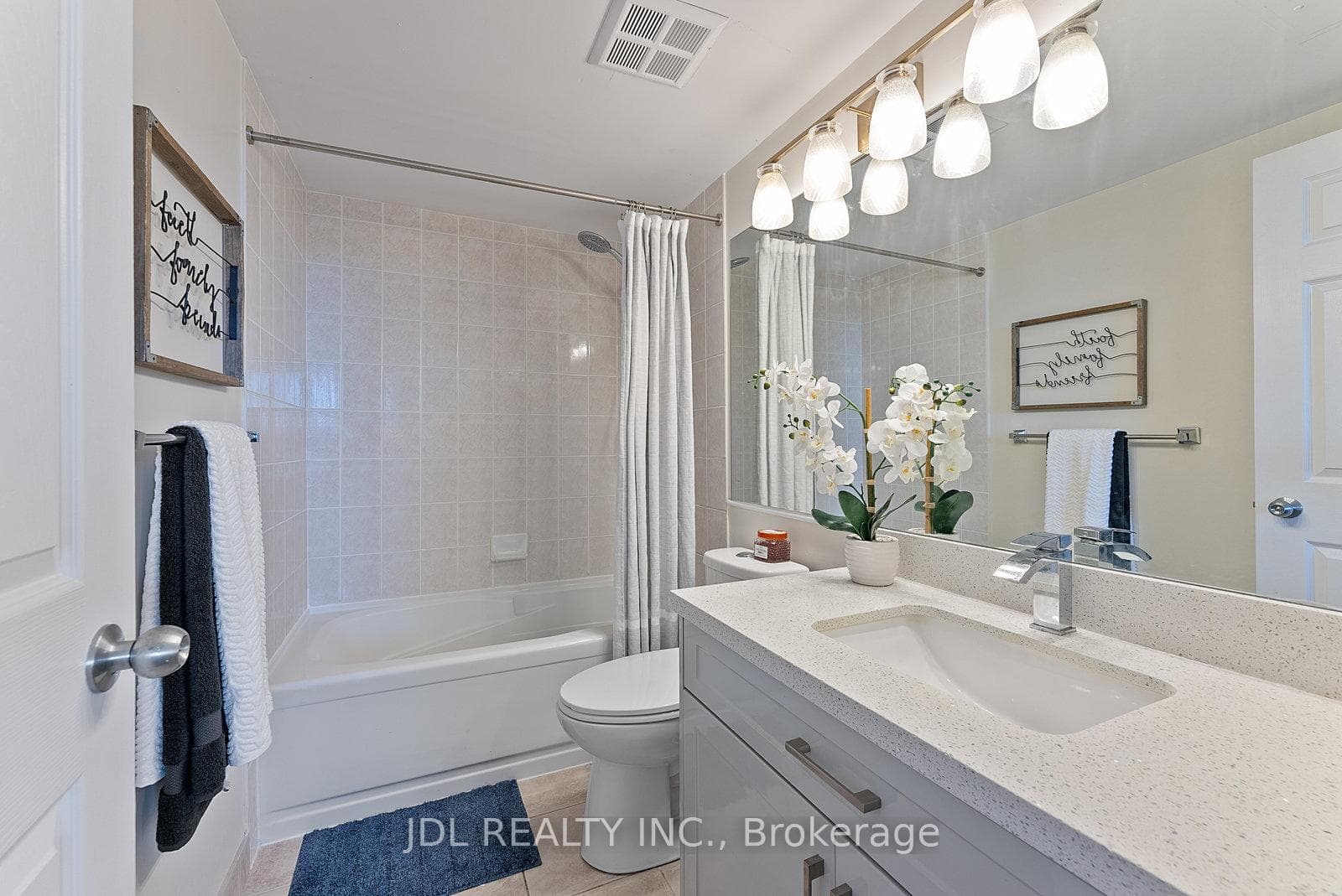 35 Finch Avenue Unit 605 photo 37