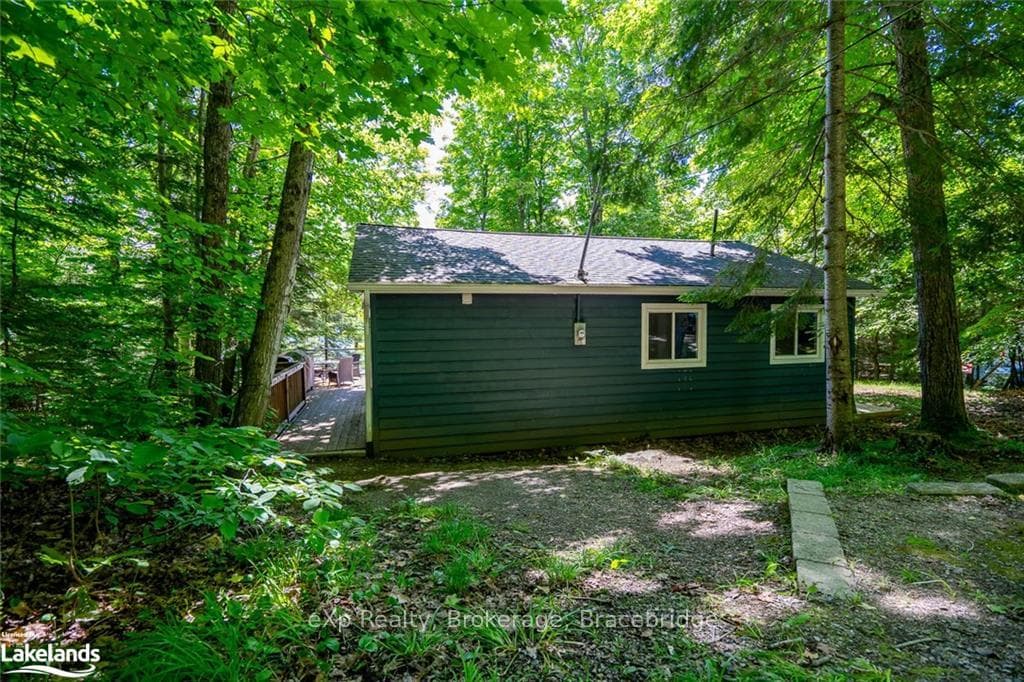 13 MAPLE Drive photo 42