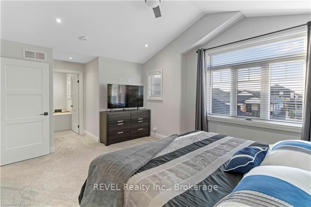 18 PURSEL Street photo 22