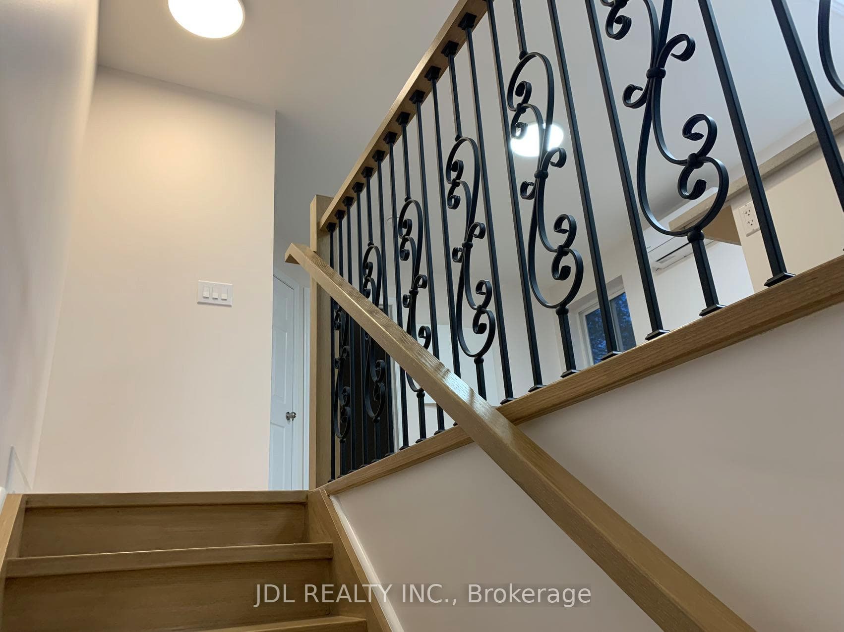 5 Harris Avenue Unit 2nd FL photo 14