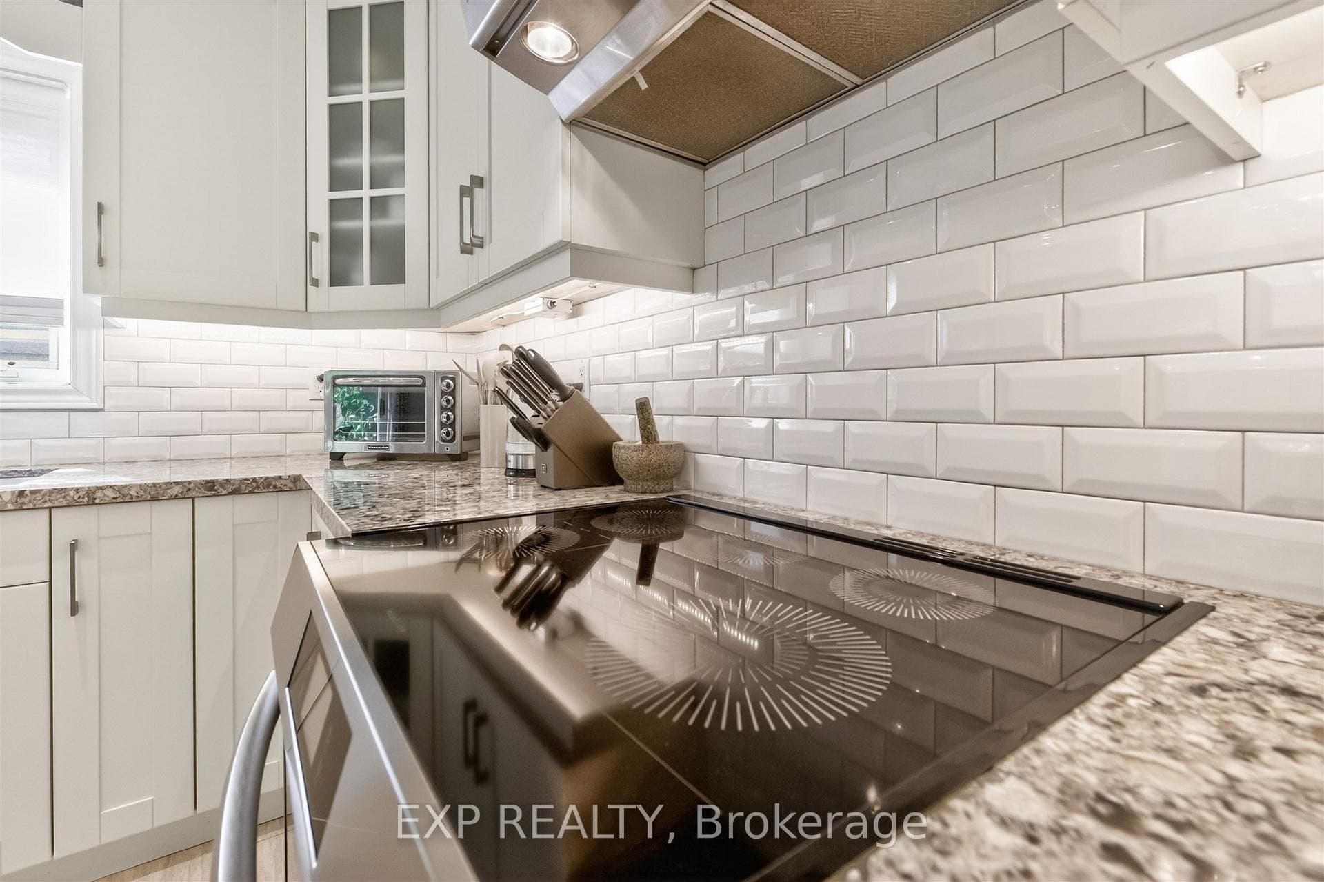82 Castelli Court photo 11