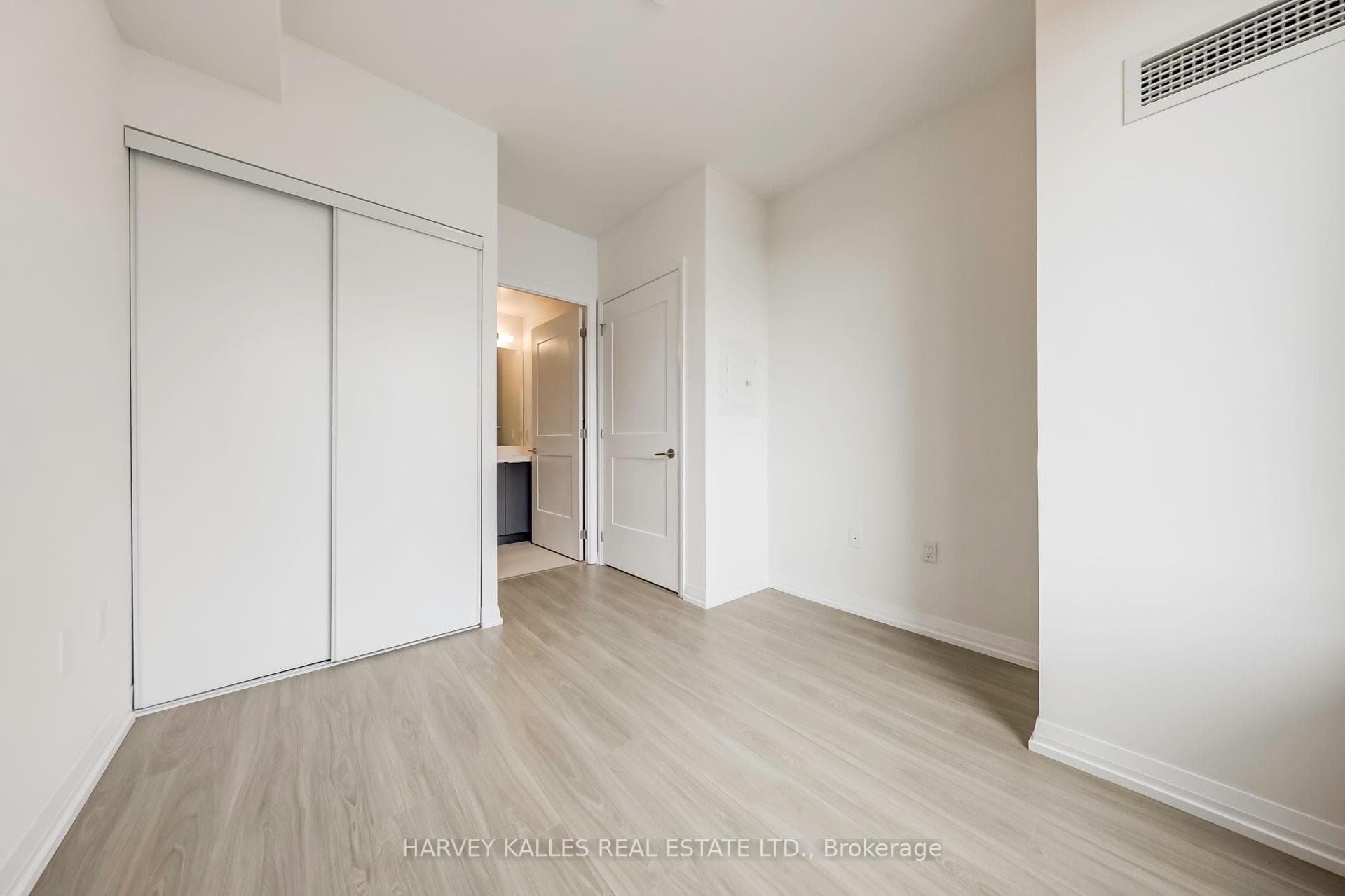 25 Holly Street Unit 2504 photo 18