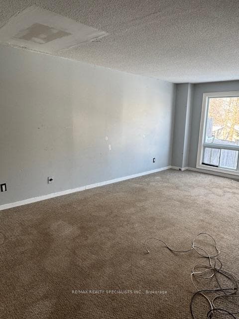 125 Bythia Street photo 2