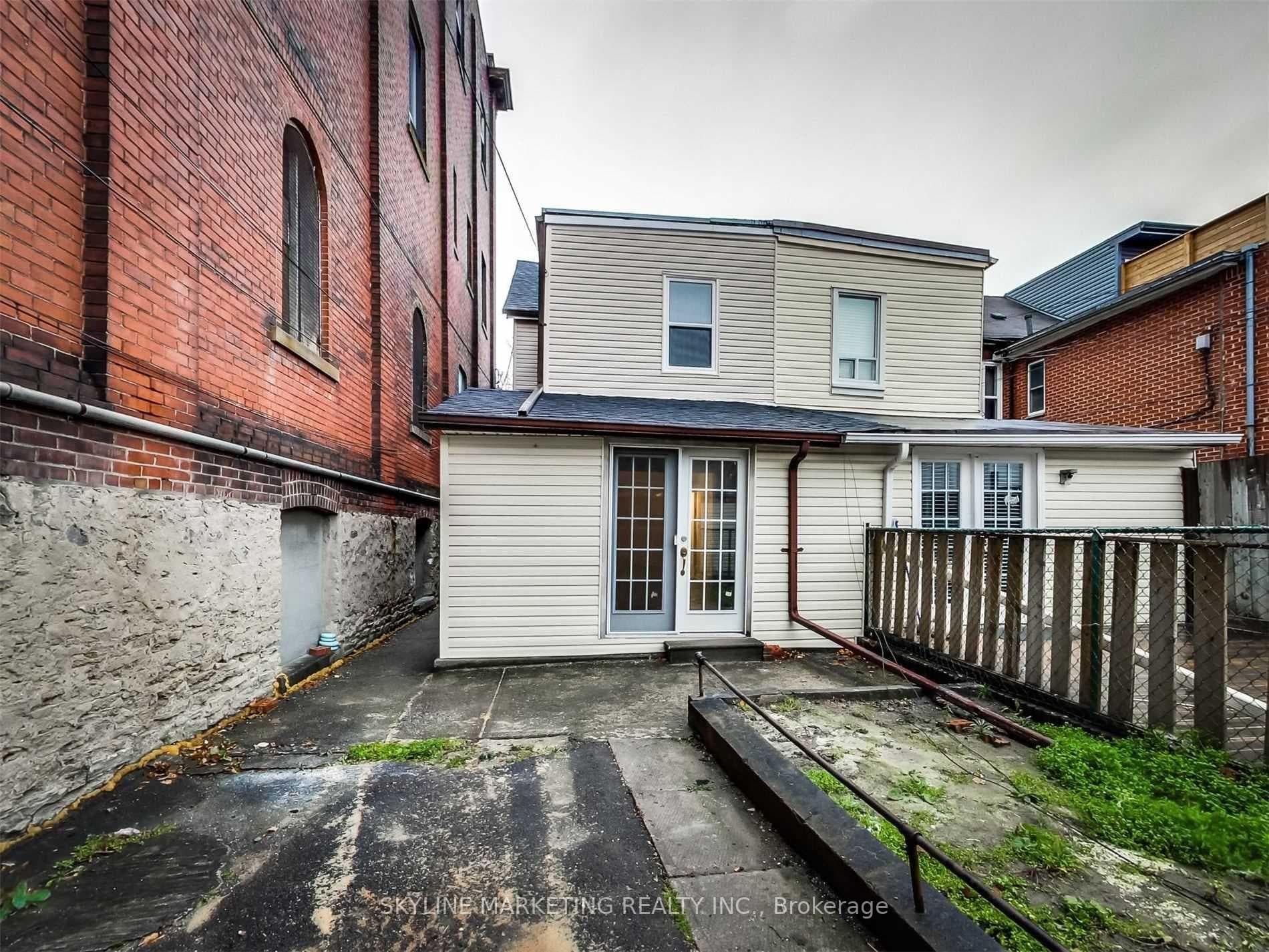 809 Dovercourt Road Unit Upper photo 23