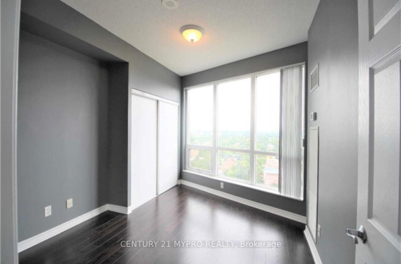 18 Holmes Avenue Unit 1903 photo 9