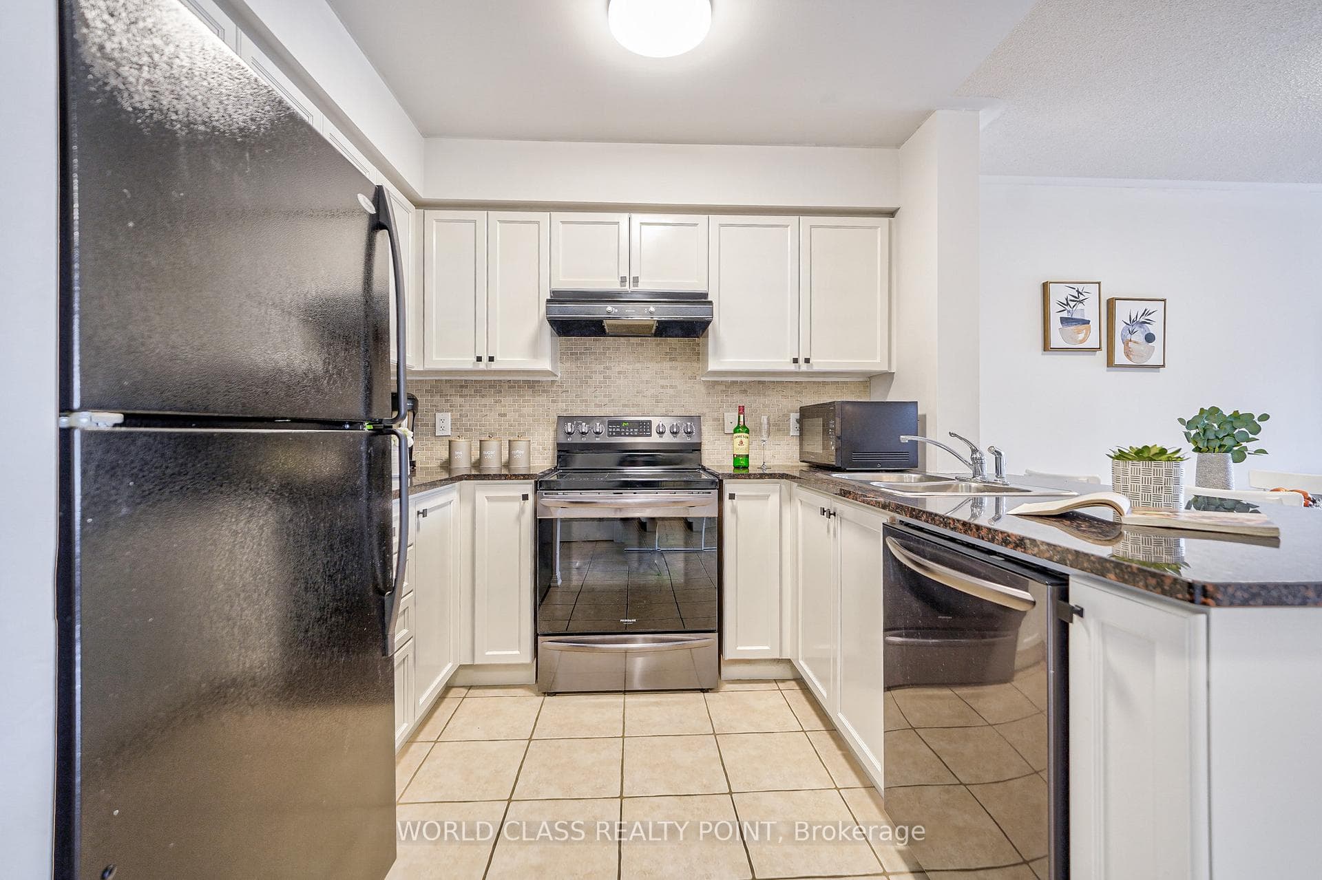 10 Mendelssohn Street Unit 213 photo 18