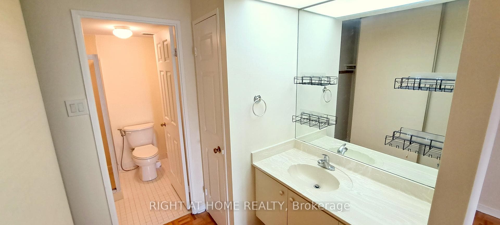 131 Beecroft Road Unit 1607 photo 18