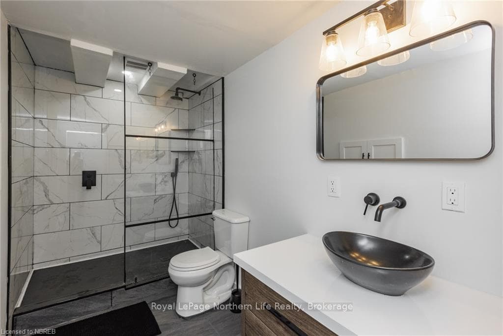 490 MAPLE Road photo 46