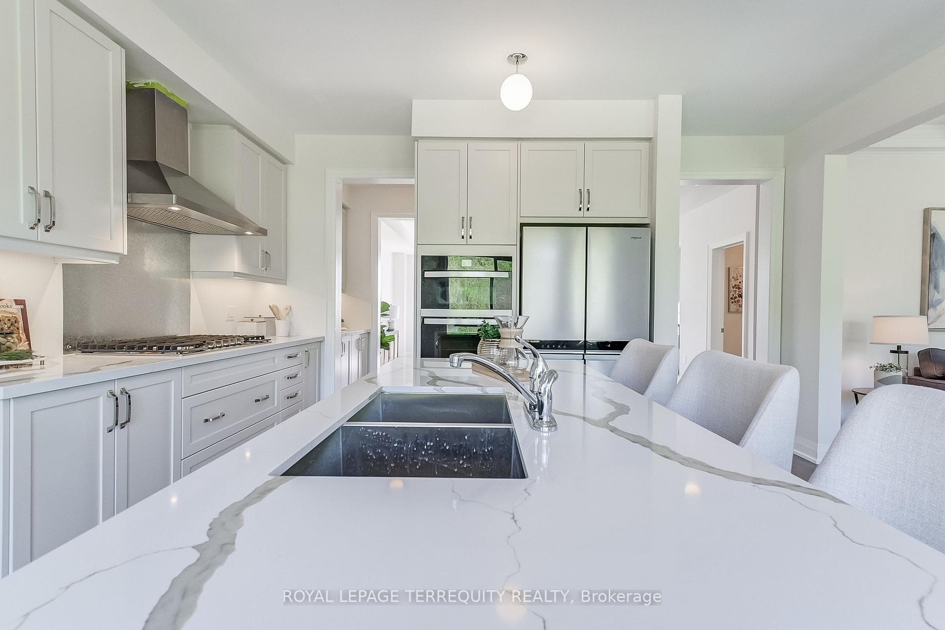 1224 Talisman Manor photo 21