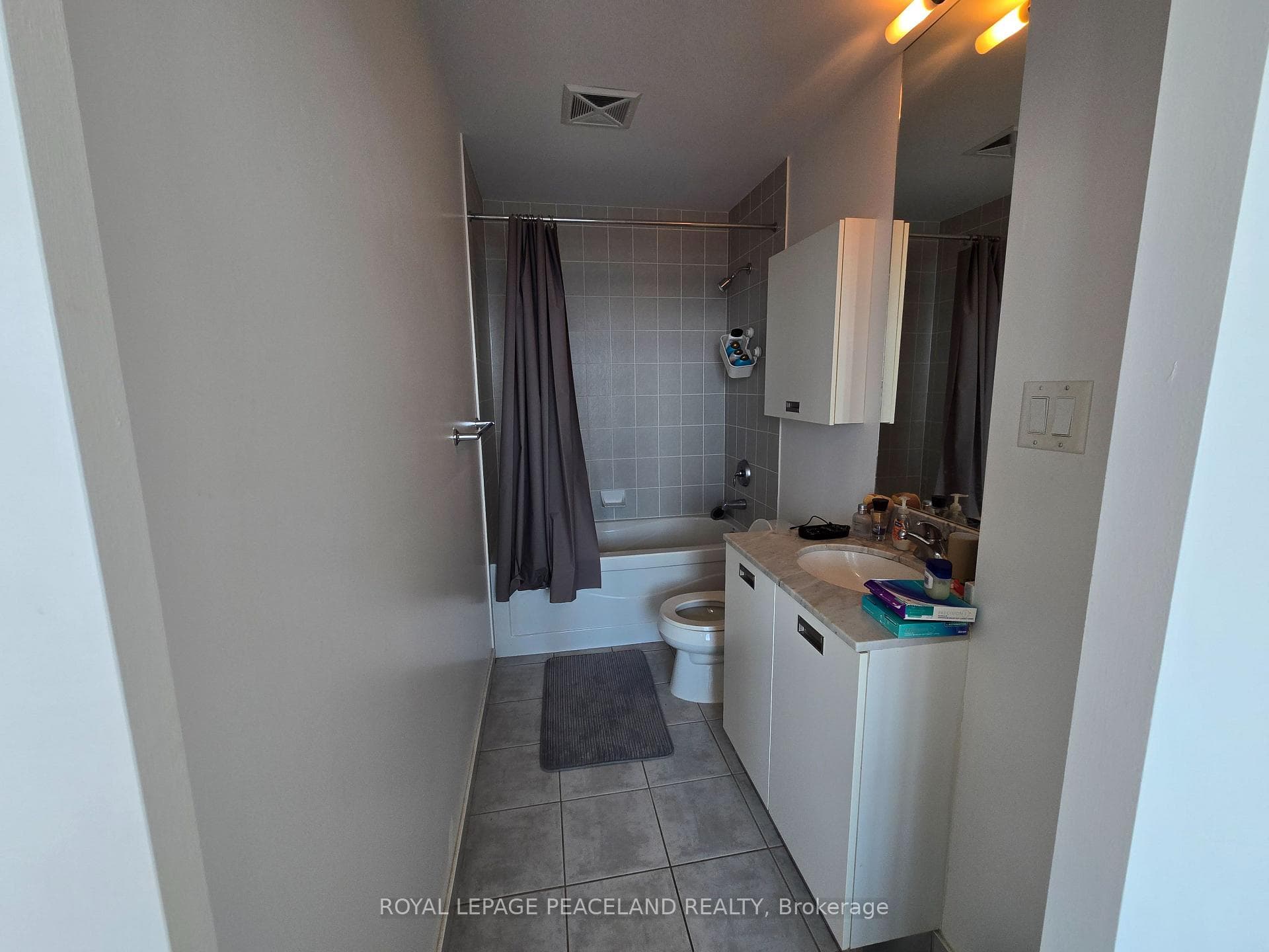 38 Grenville Street Unit 4103 photo 11
