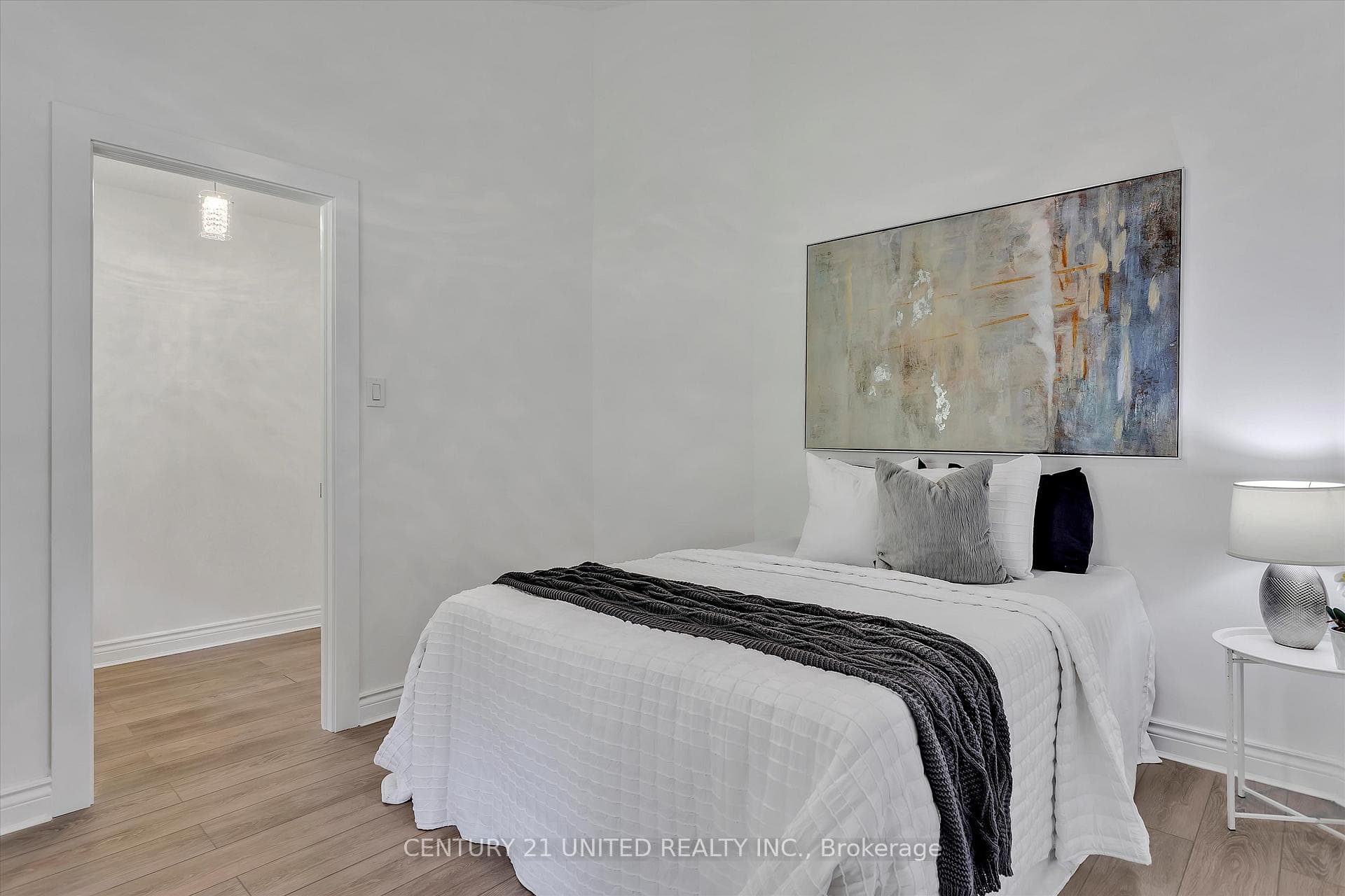 731 Erlwyn Drive photo 26