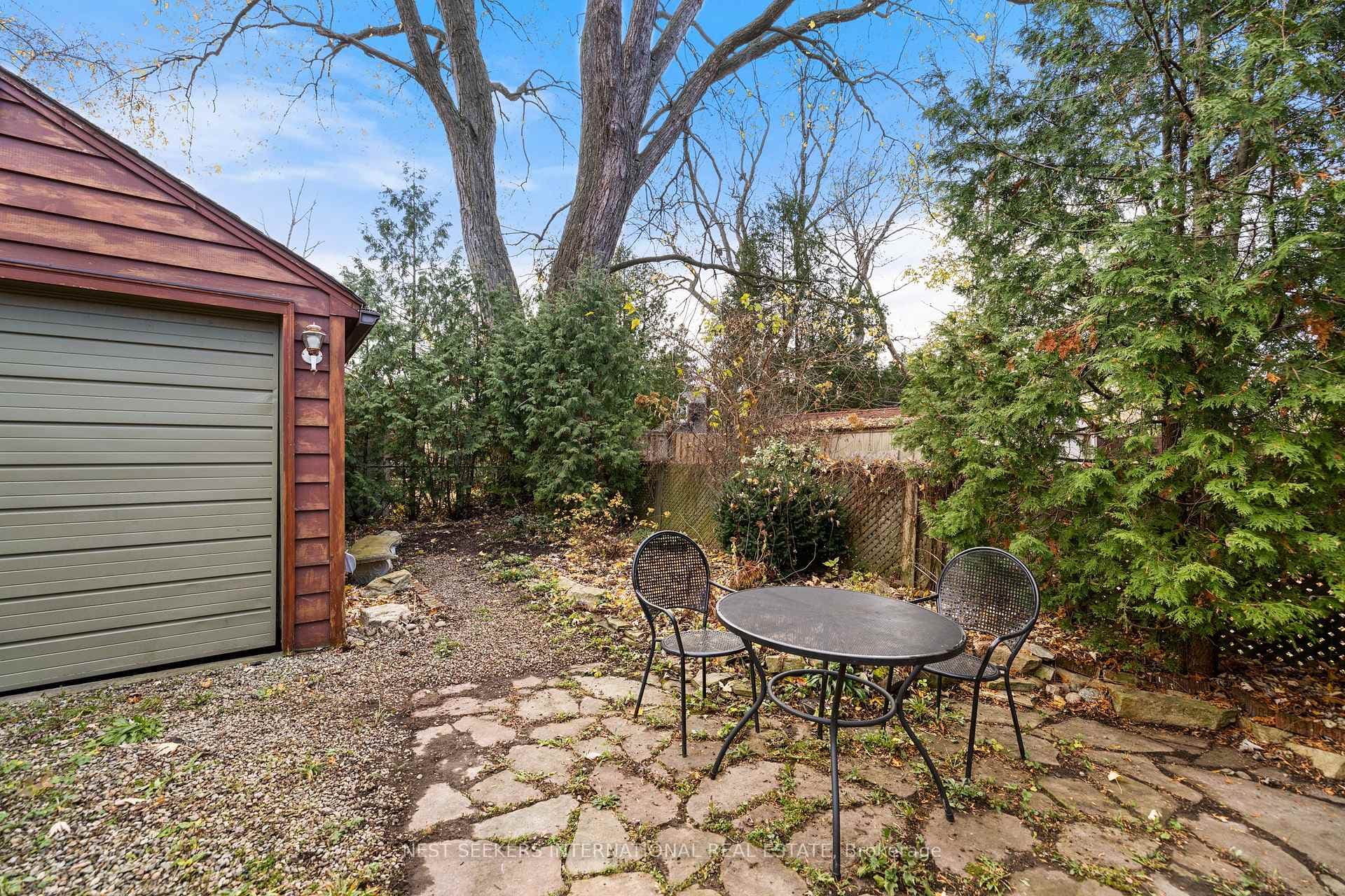 35 Cambrai Avenue photo 47