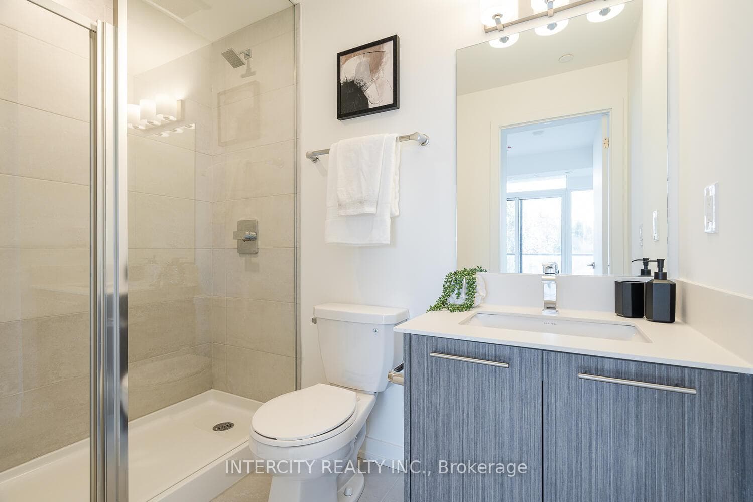 851 Sheppard Avenue Unit 38 photo 16