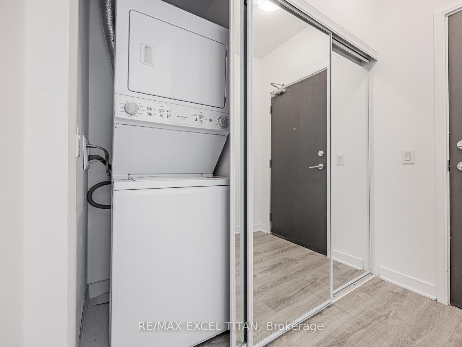 25 Neighbourhood Lane Unit 1012 photo 20