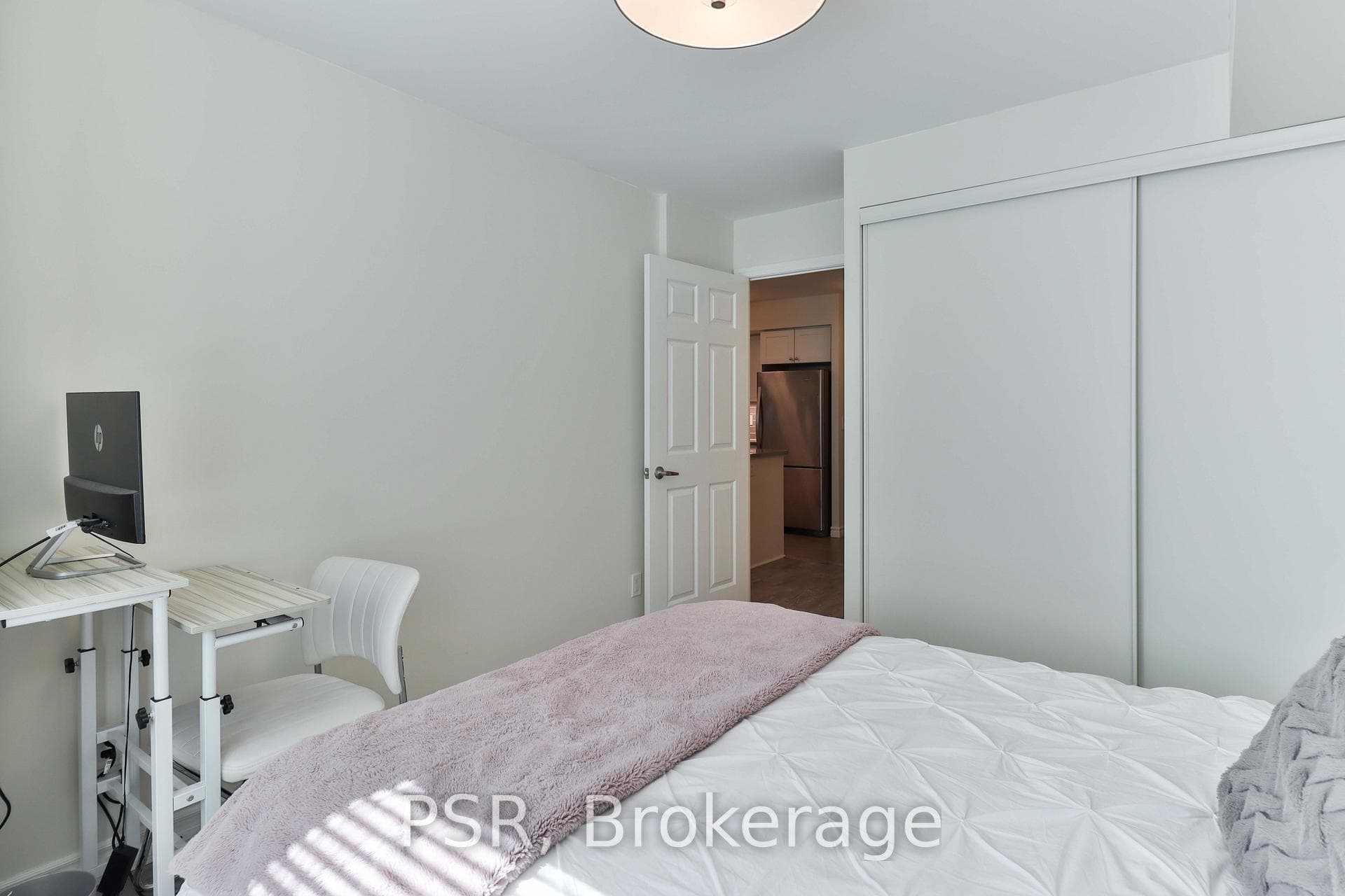 25 Lower Simcoe Street Unit 705 photo 6