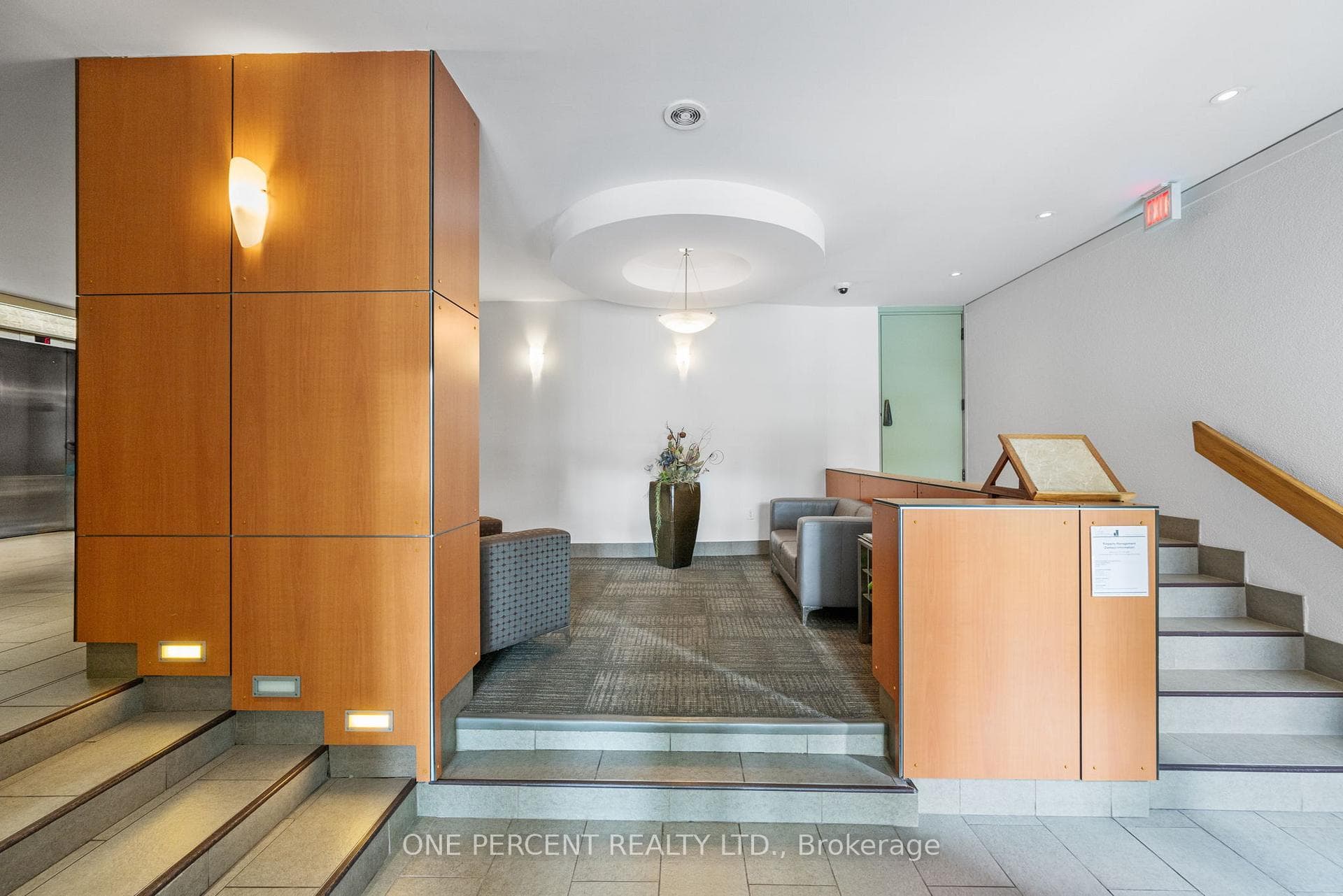 373 Laurier Avenue Unit 201 photo 3