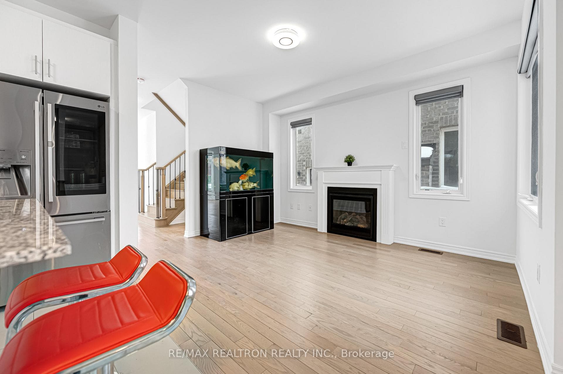 51 Albert Lewis Street photo 33