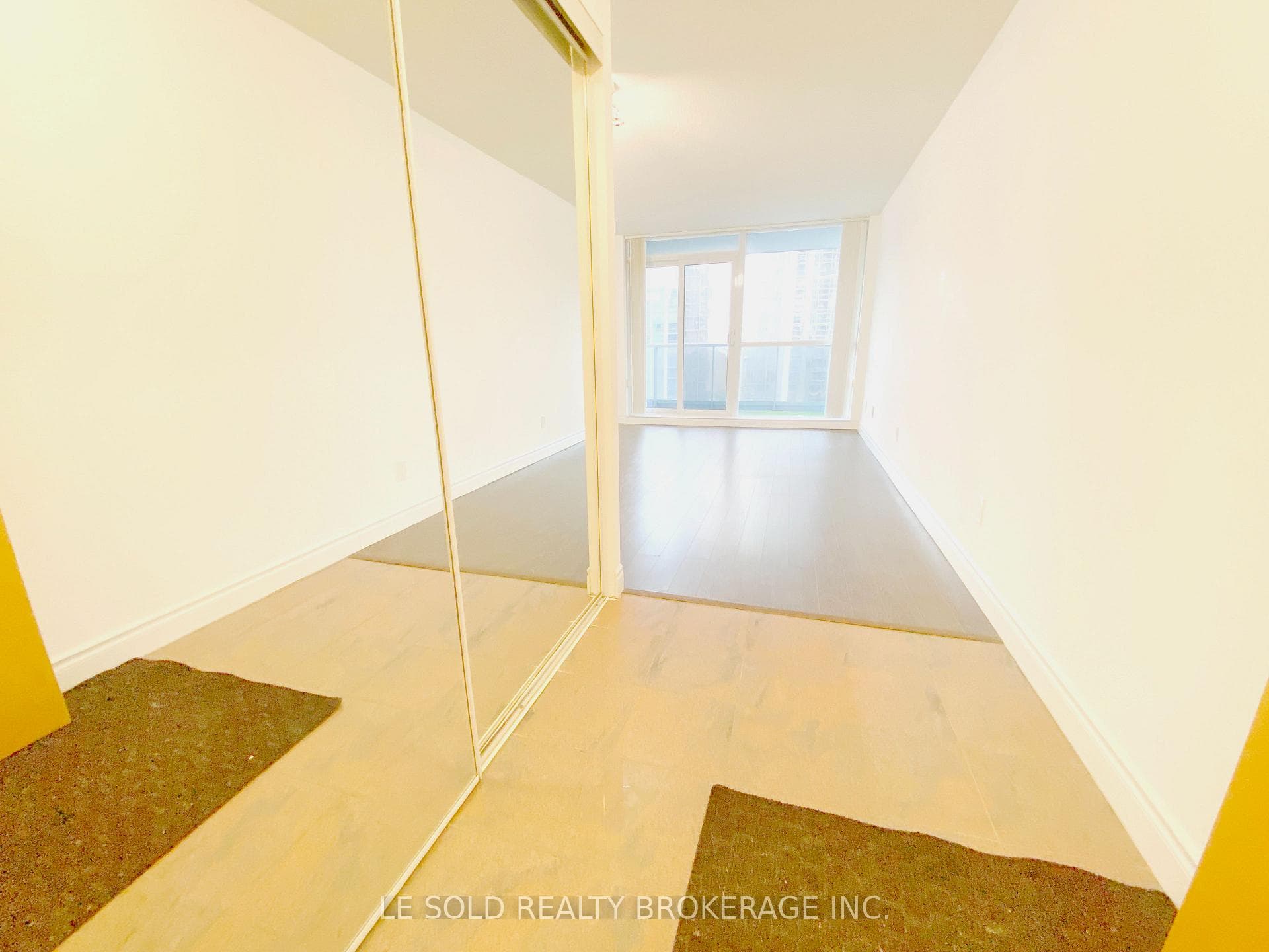 4978 Yonge Street Unit 1615 photo 6