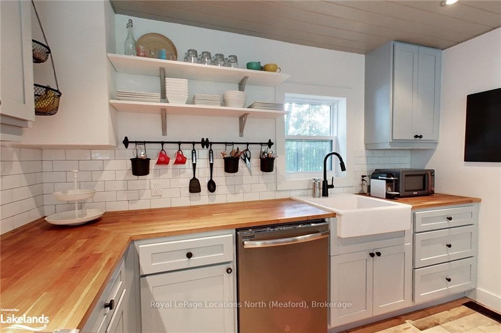 184 PEARSON Street photo 16