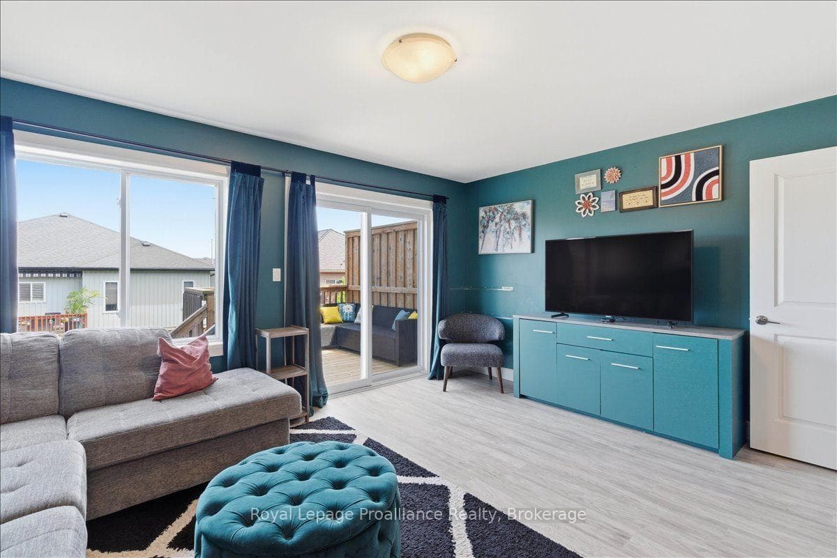 31 Dewal Place photo 16