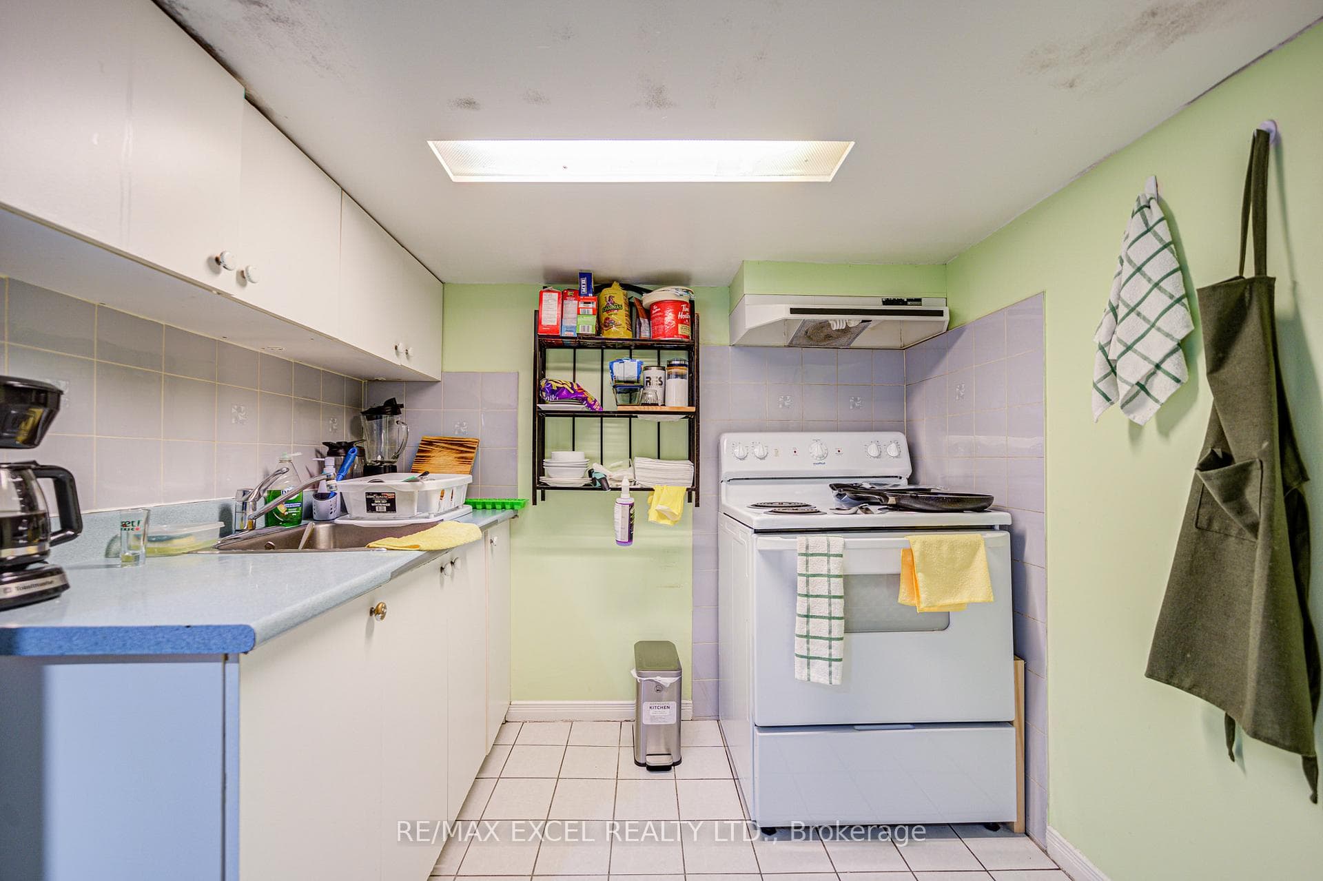 523 Delaware Avenue photo 30