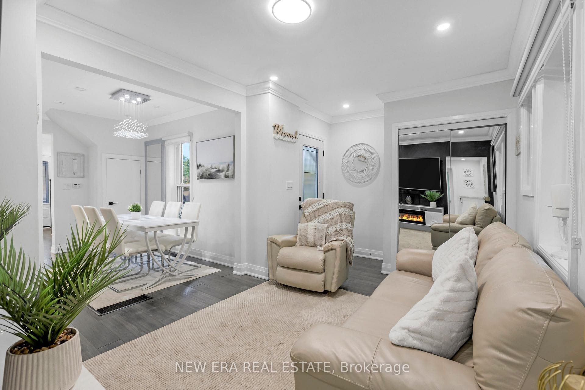 11 Albert Street photo 17