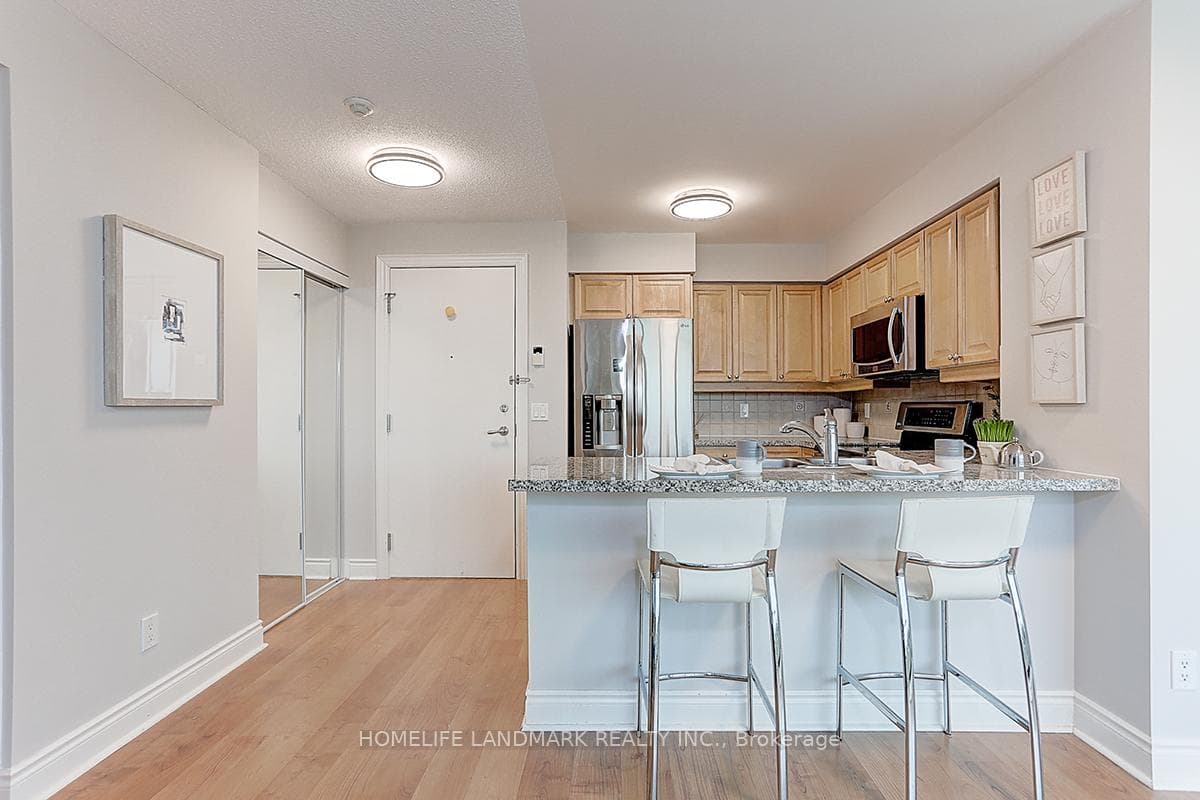 15 Greenview Avenue Unit 1106 photo 7