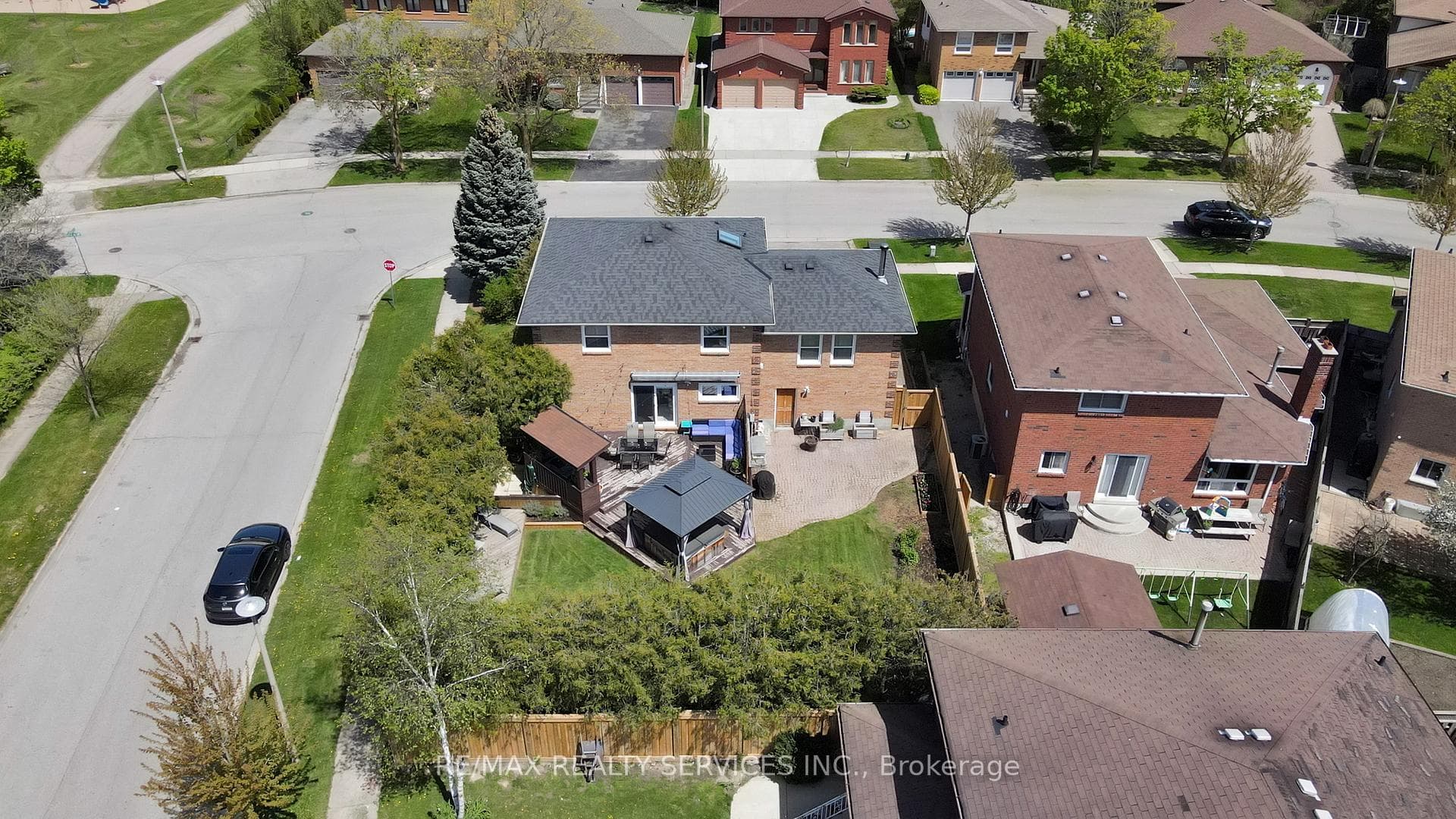 60 Curtis Drive photo 38