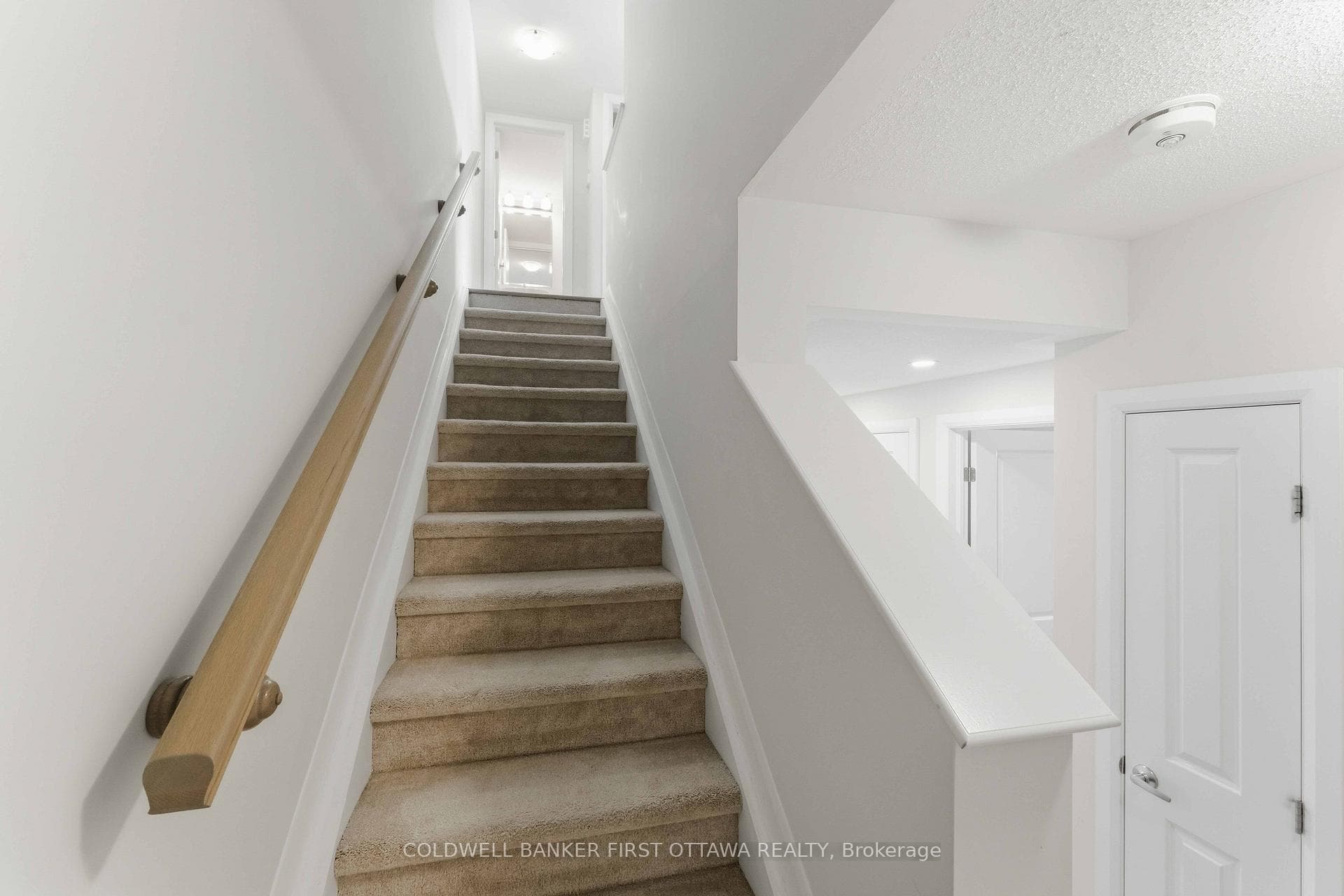 415 Eldorado Private Unit A photo 21