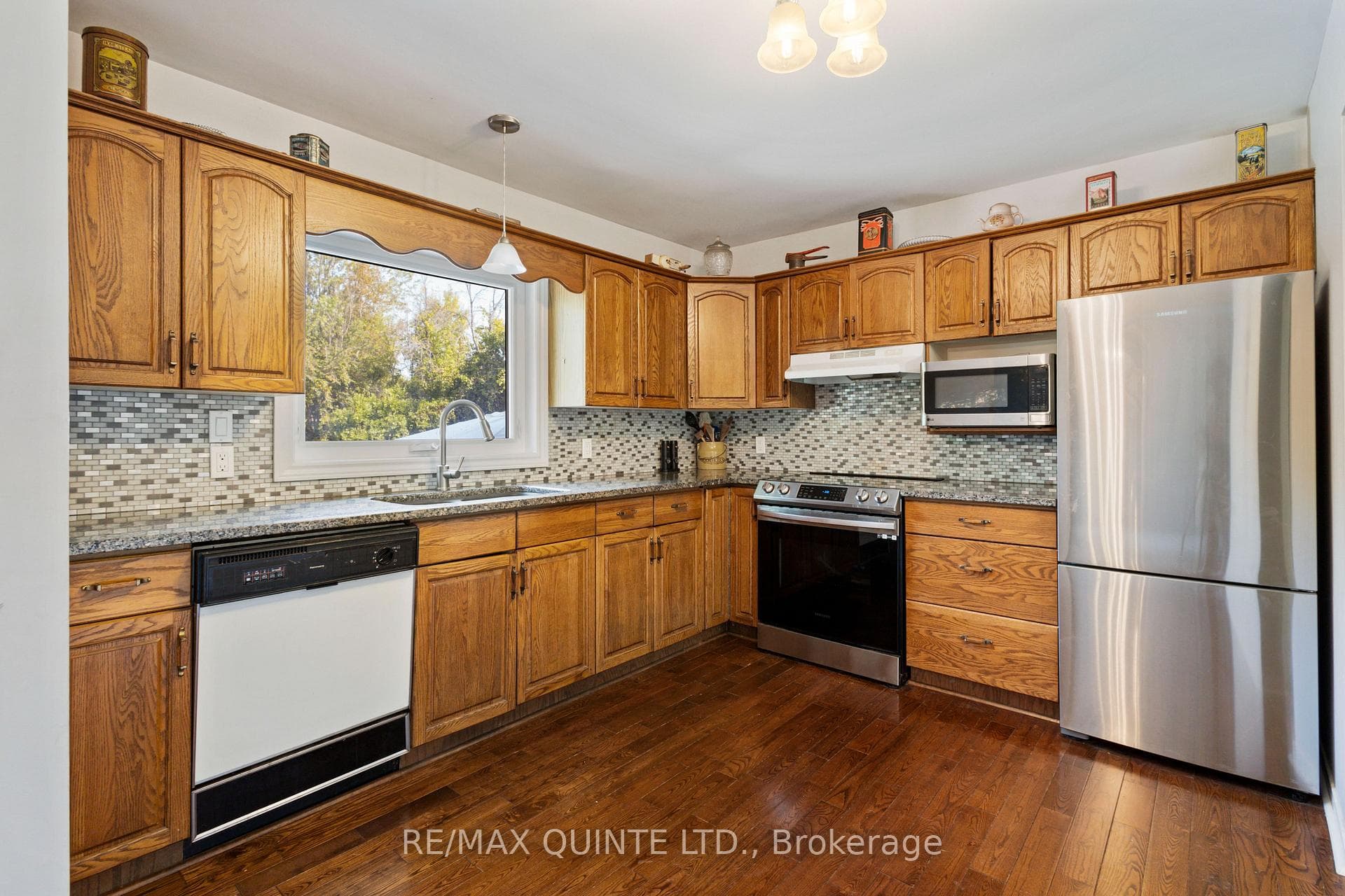 563 Thrasher Road photo 8