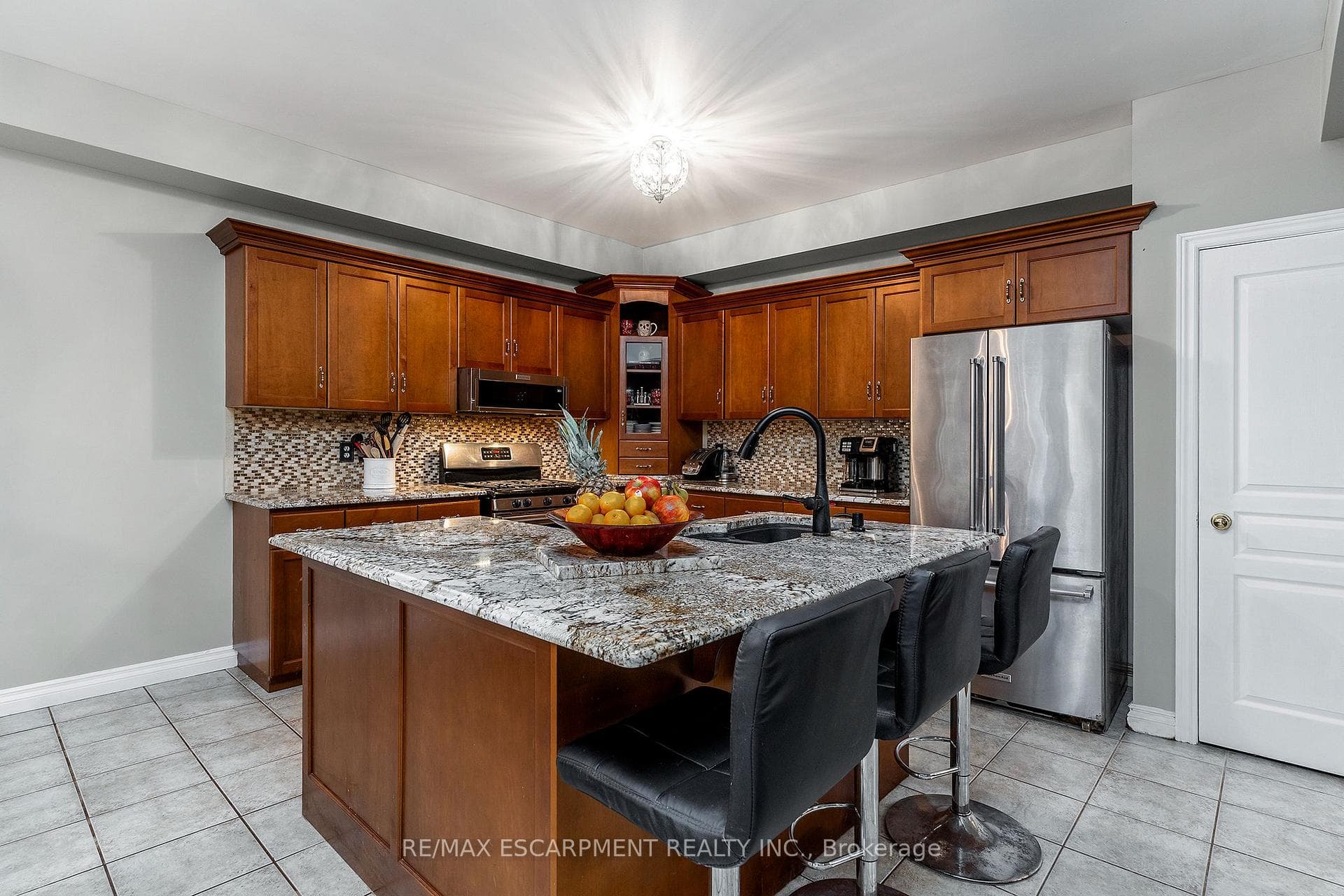 49 Conrad Place photo 11