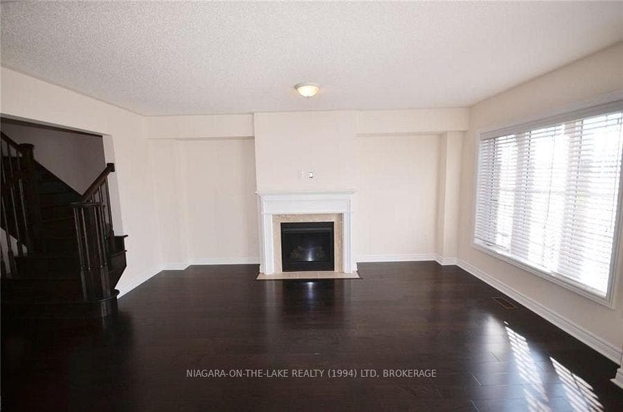 62 Keith Crescent photo 5