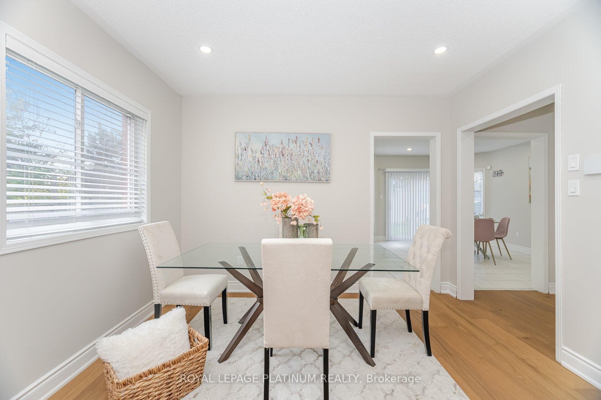 63 Culture Crescent photo 16