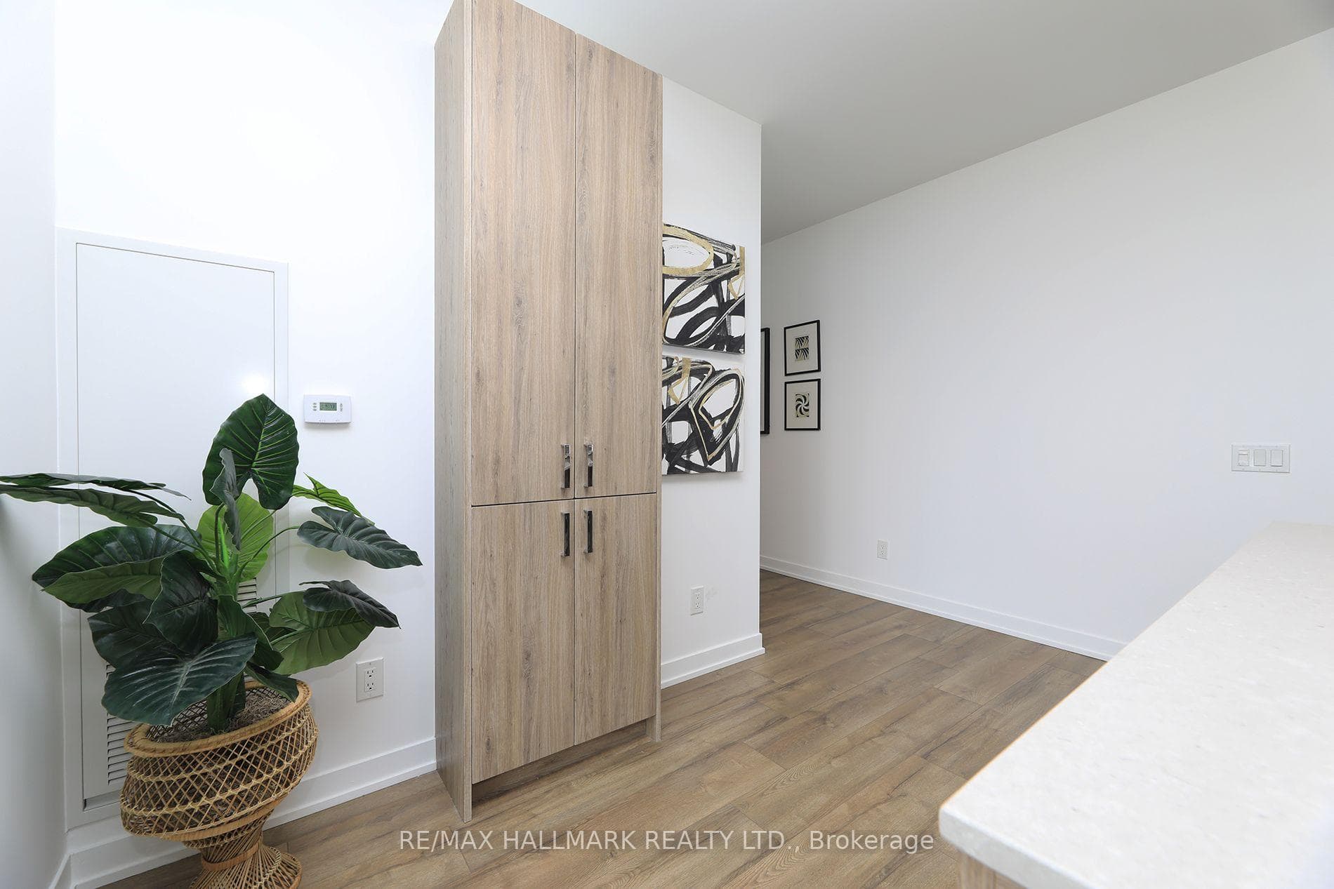 1787 St. Clair Avenue Unit 1111 photo 15