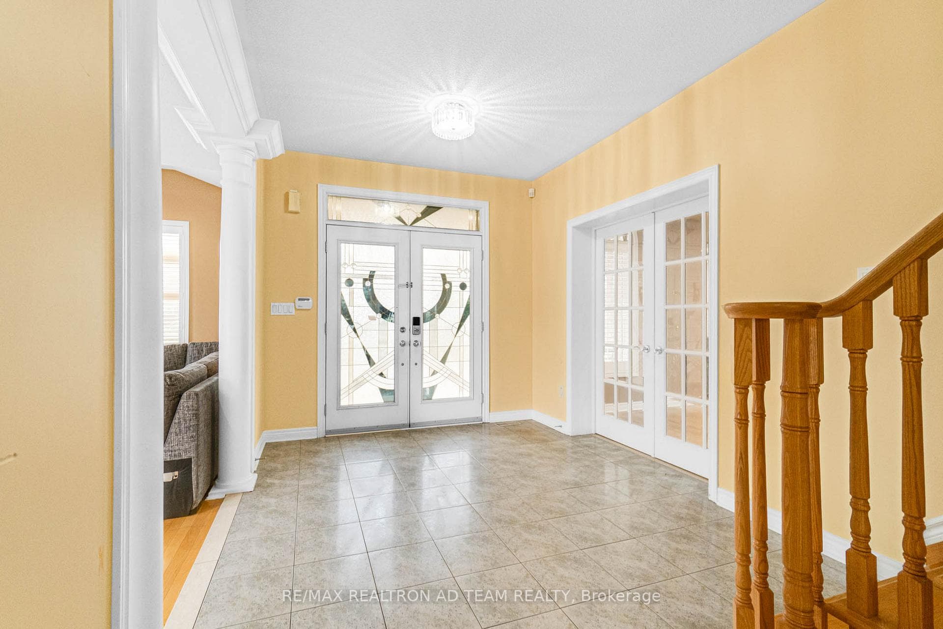 498 Tremblant Court photo 8