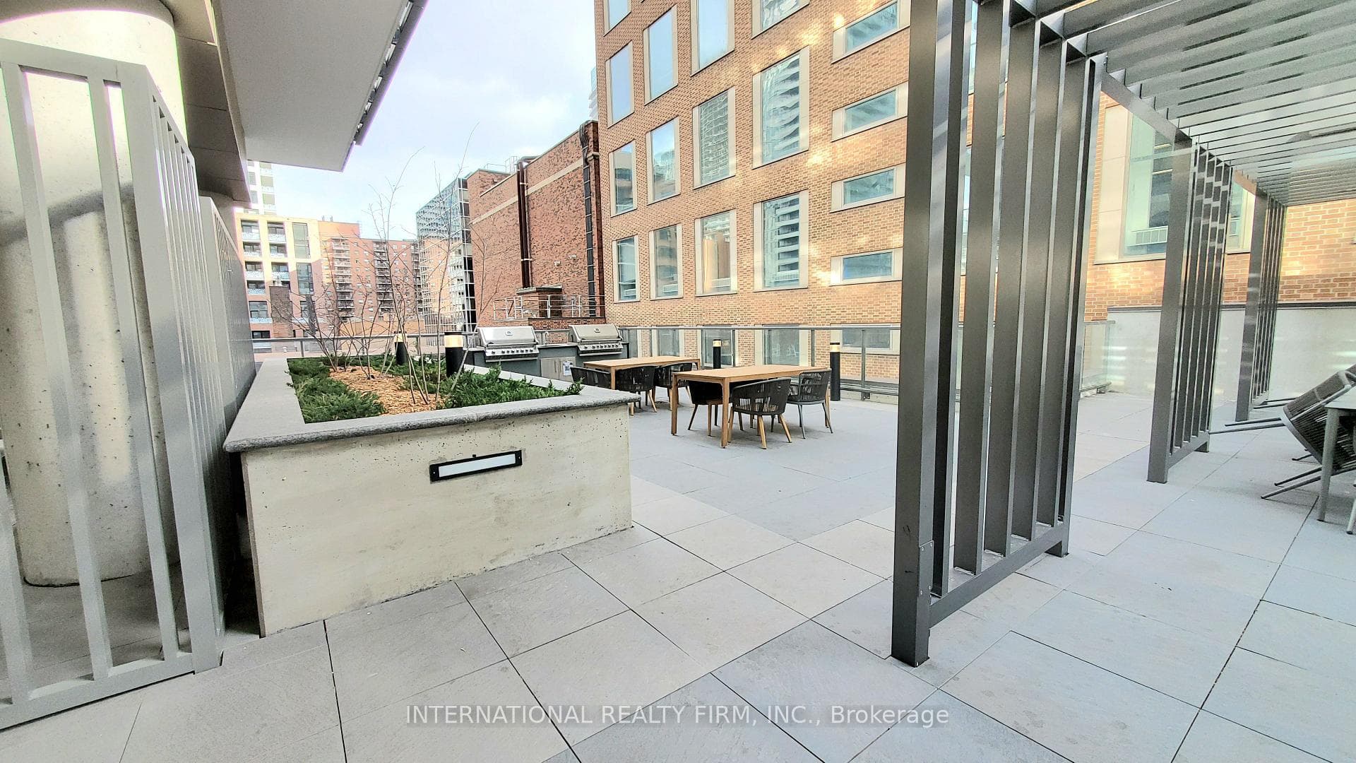 39 Roehampton Avenue Unit 4605 photo 35