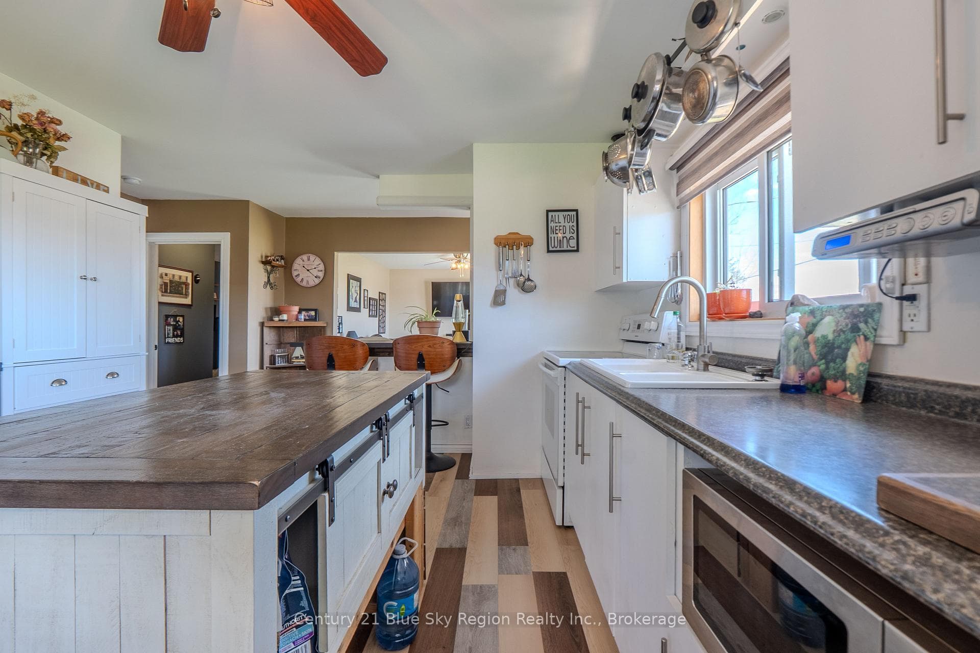 1742 Highway 17 N/A photo 15