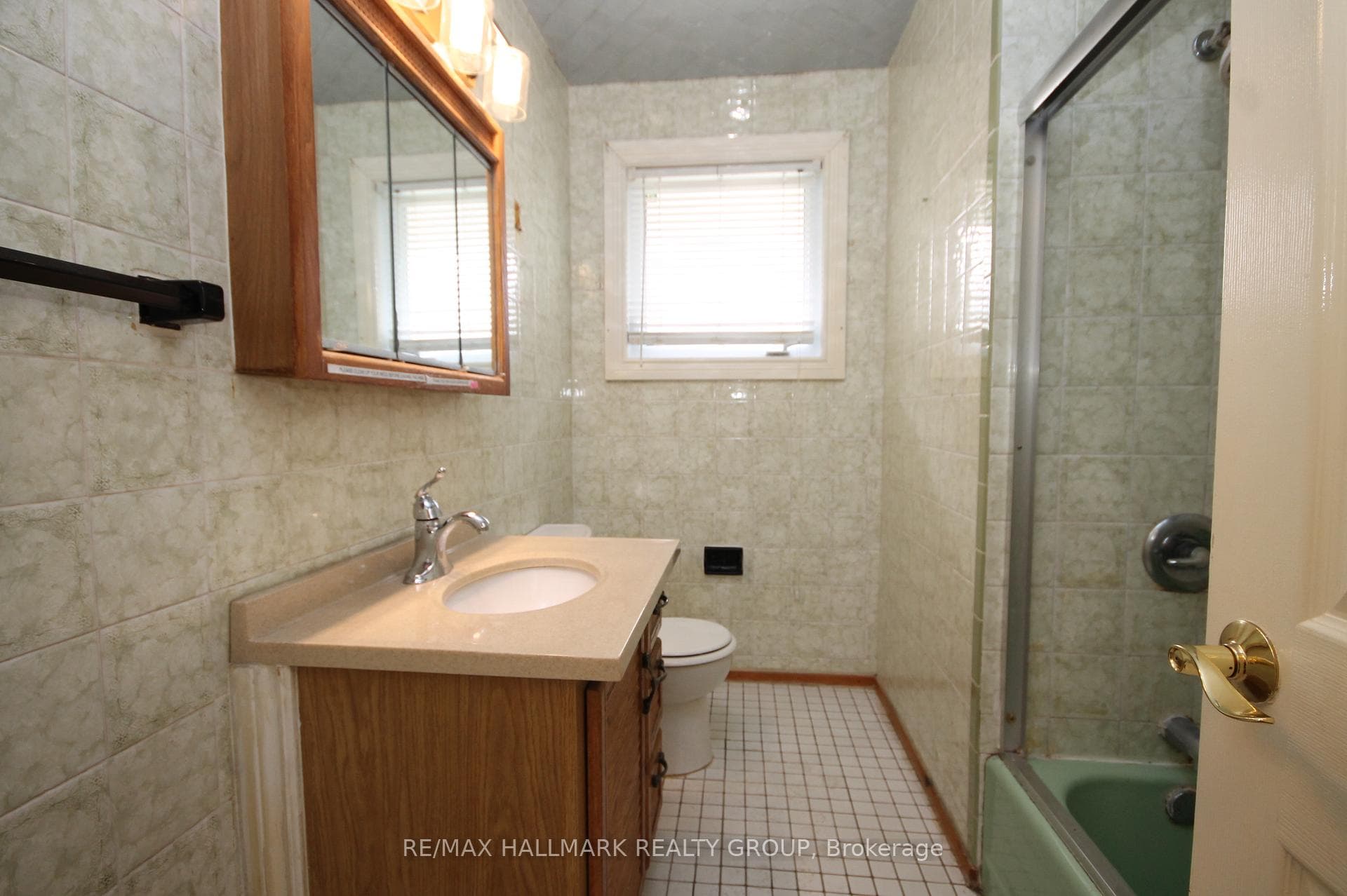 461 Lawson Avenue photo 9