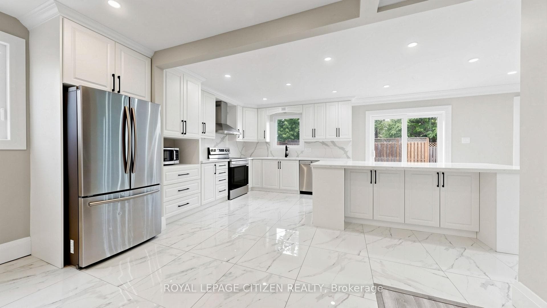 27 Emperor Avenue photo 10
