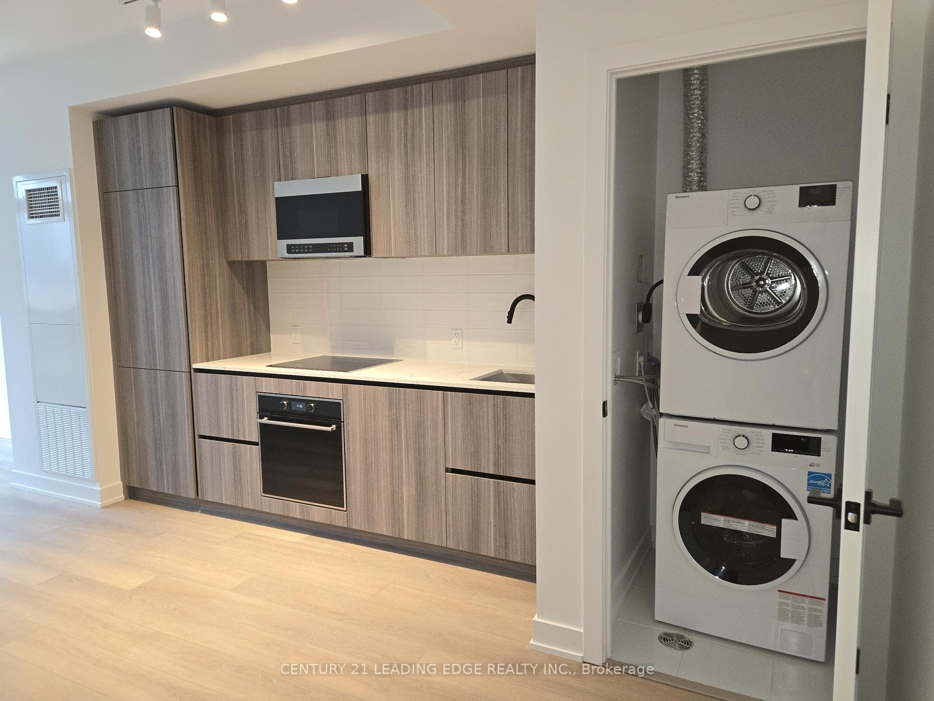 127 BROADWAY Avenue Unit 1803 photo 7