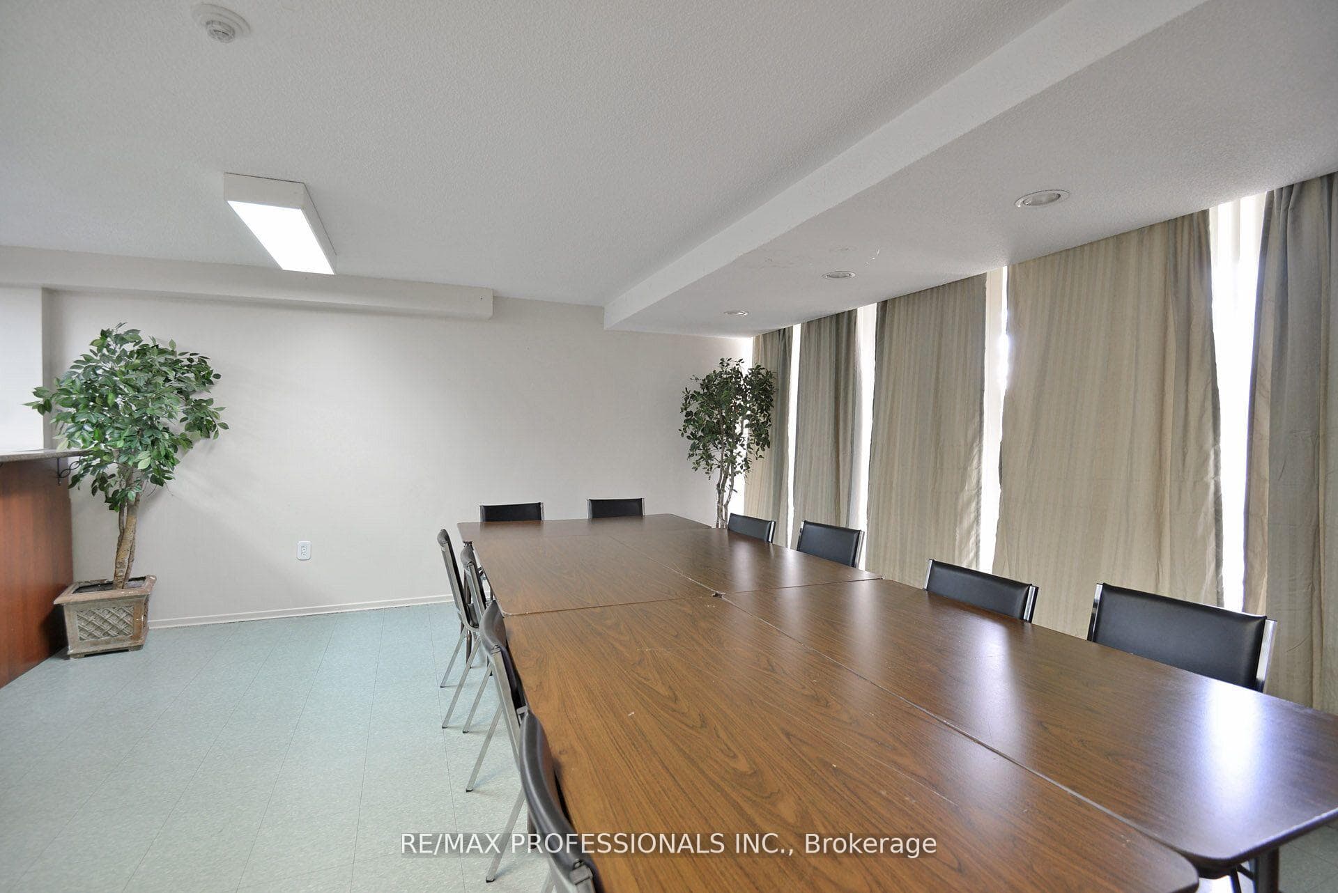 4 Kings Cross Road Unit 1109 photo 28