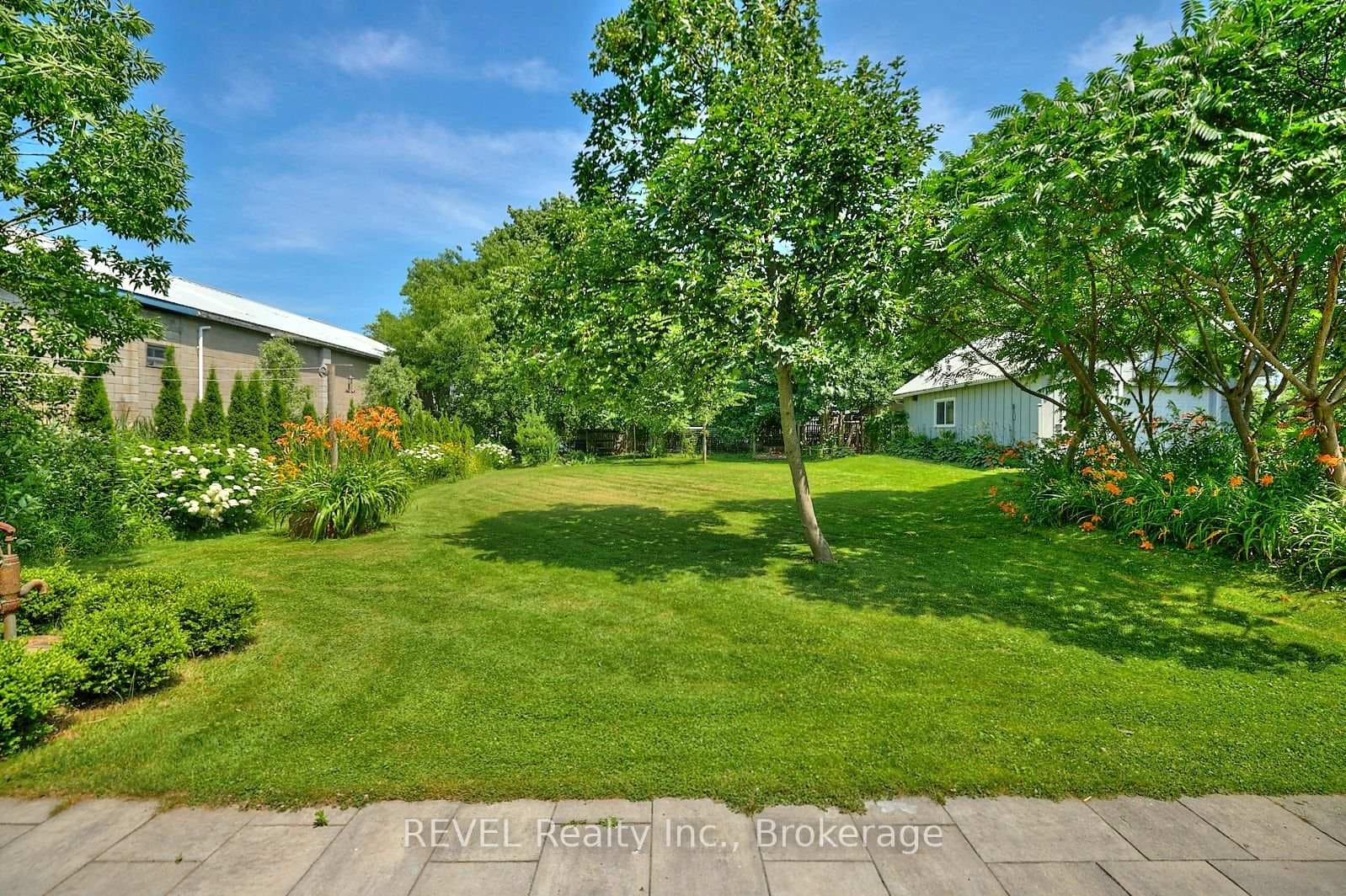 1819 Balfour Street photo 35