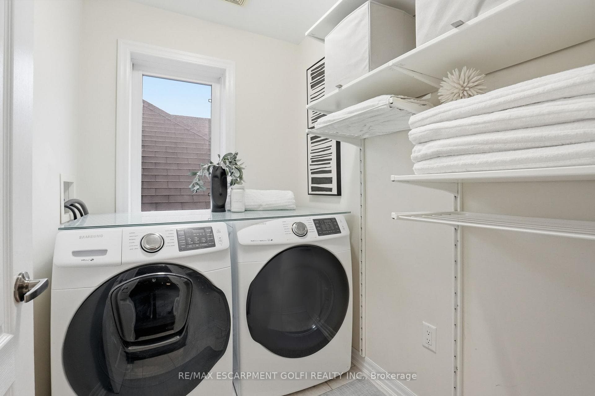 241 MONTREAL Circle photo 35