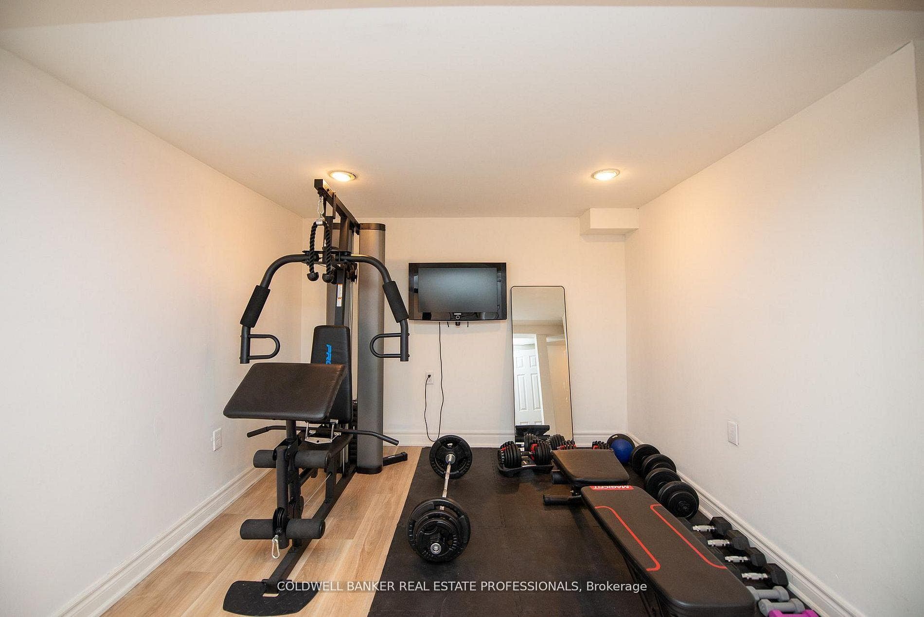 781 Sunnypoint Drive photo 21