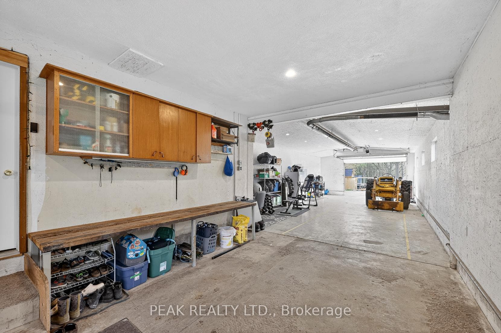 269 Robinson Street photo 19